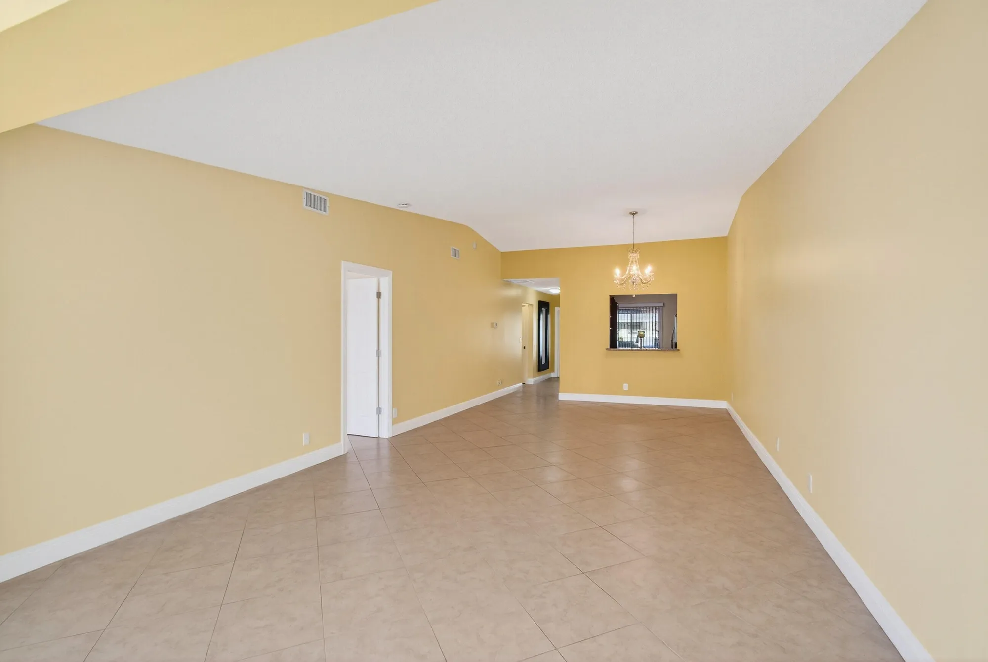 Property Slideshow image 23 of 40 | 4330 lucerne villas ln, Lake Worth, FL, 33467