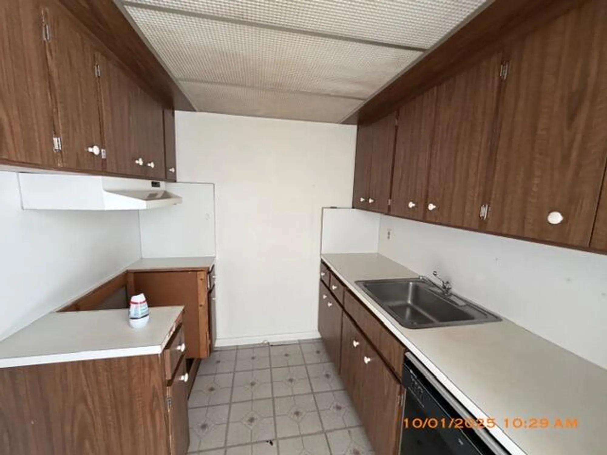 Property Slideshow image 6 of 11 | 96 east ct, Royal Palm Beach, FL, 33411