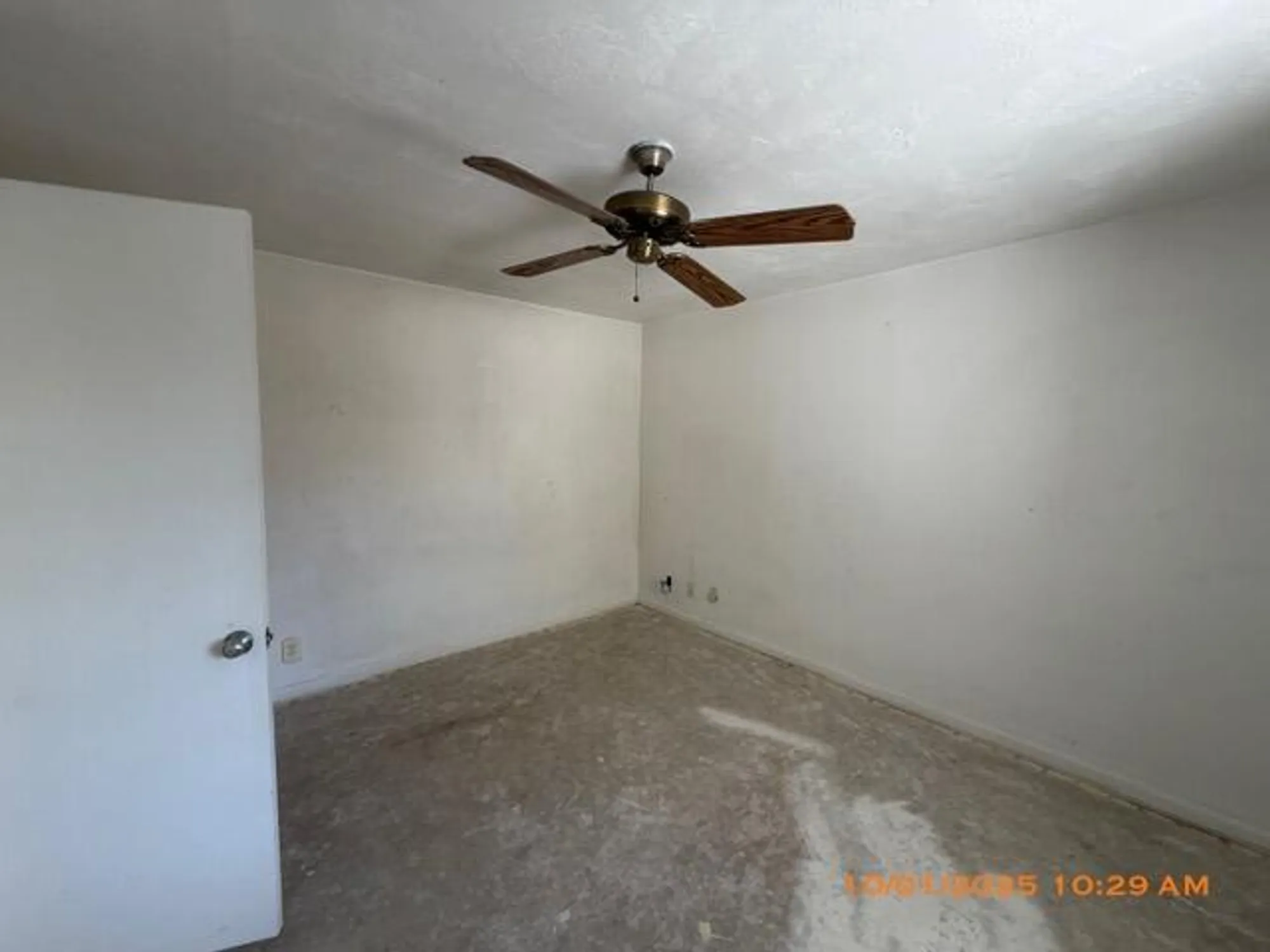 Property Slideshow image 9 of 11 | 96 east ct, Royal Palm Beach, FL, 33411