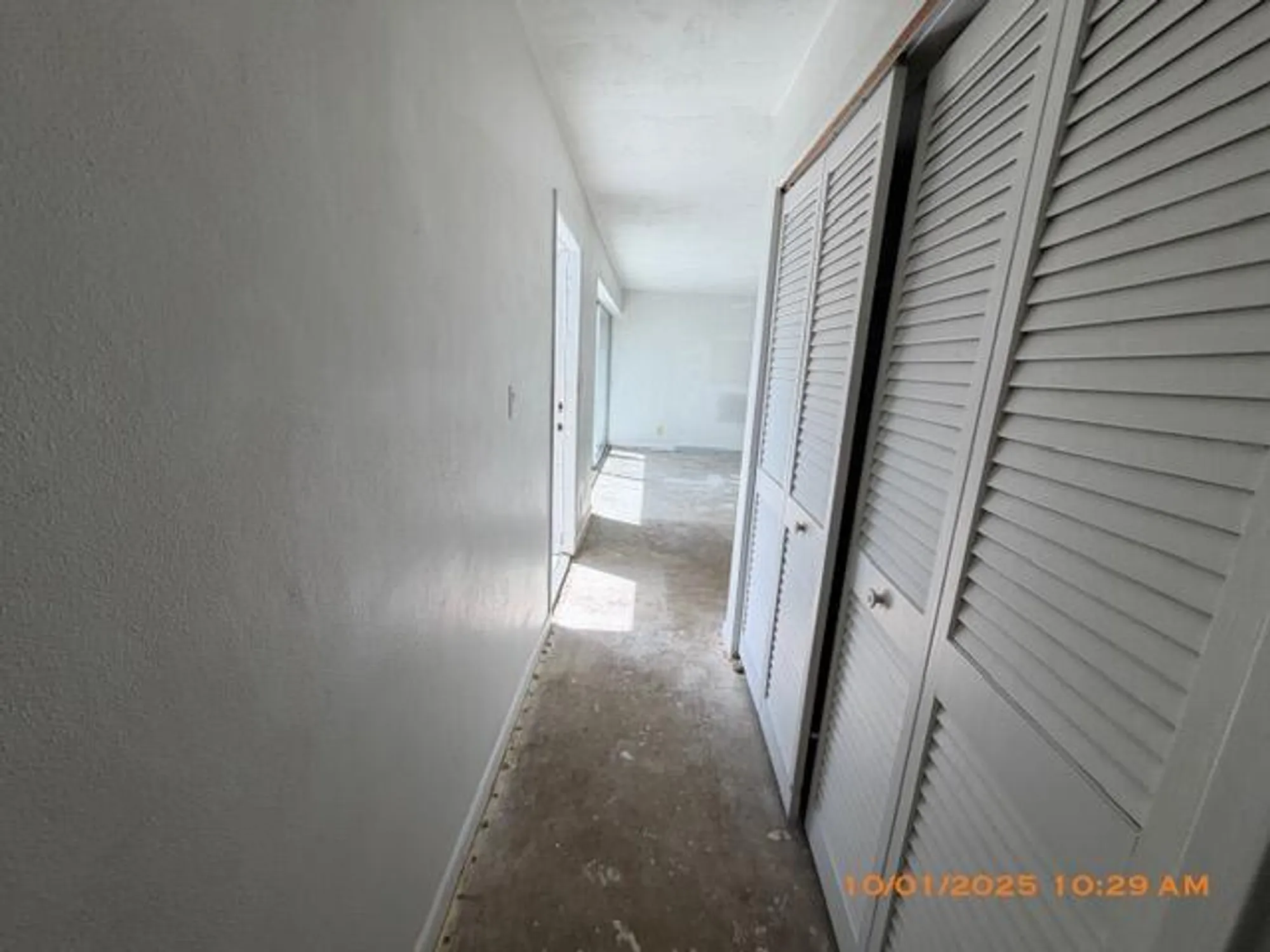 Property Slideshow image 11 of 11 | 96 east ct, Royal Palm Beach, FL, 33411