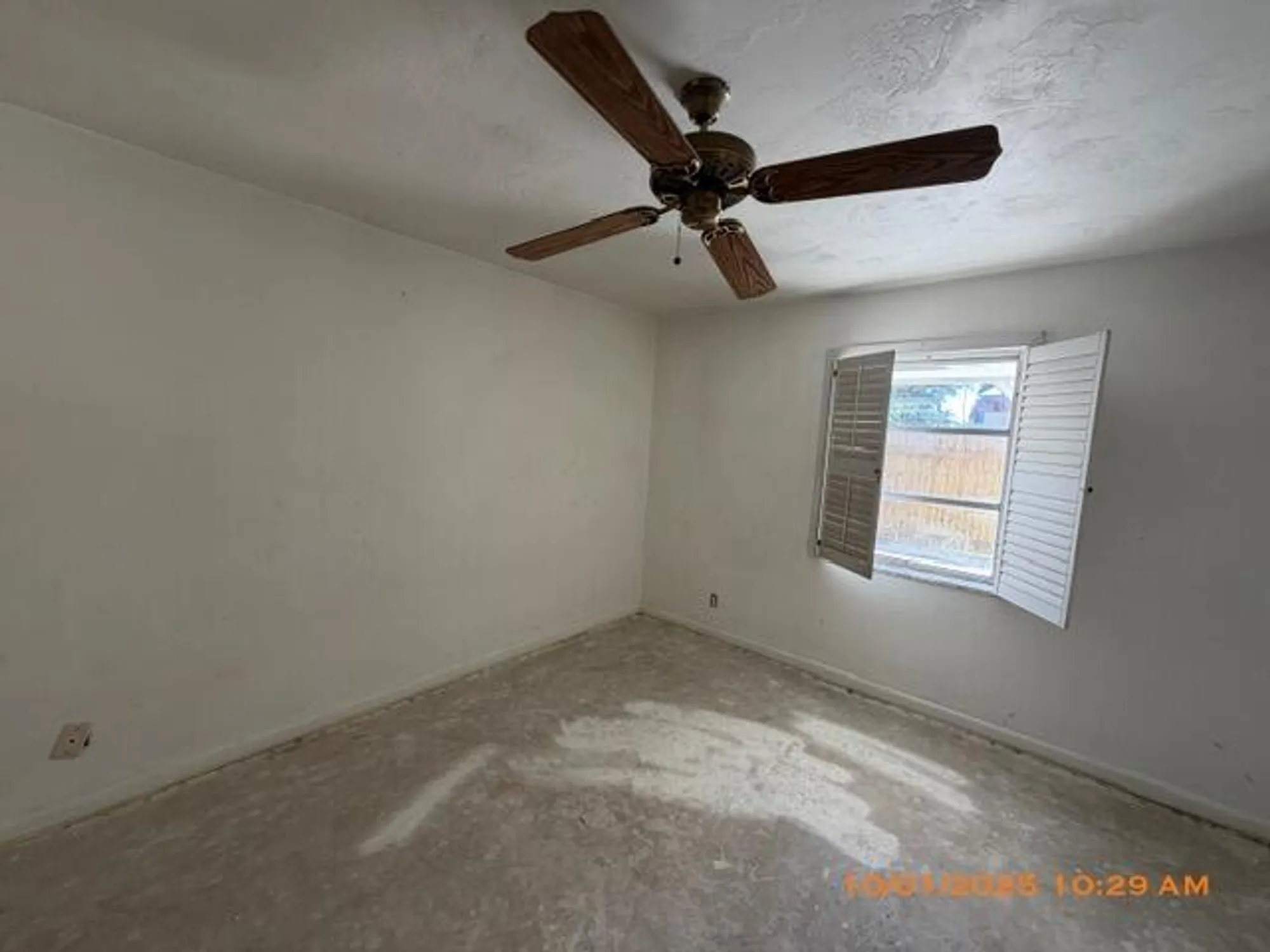 Property Slideshow image 10 of 11 | 96 east ct, Royal Palm Beach, FL, 33411