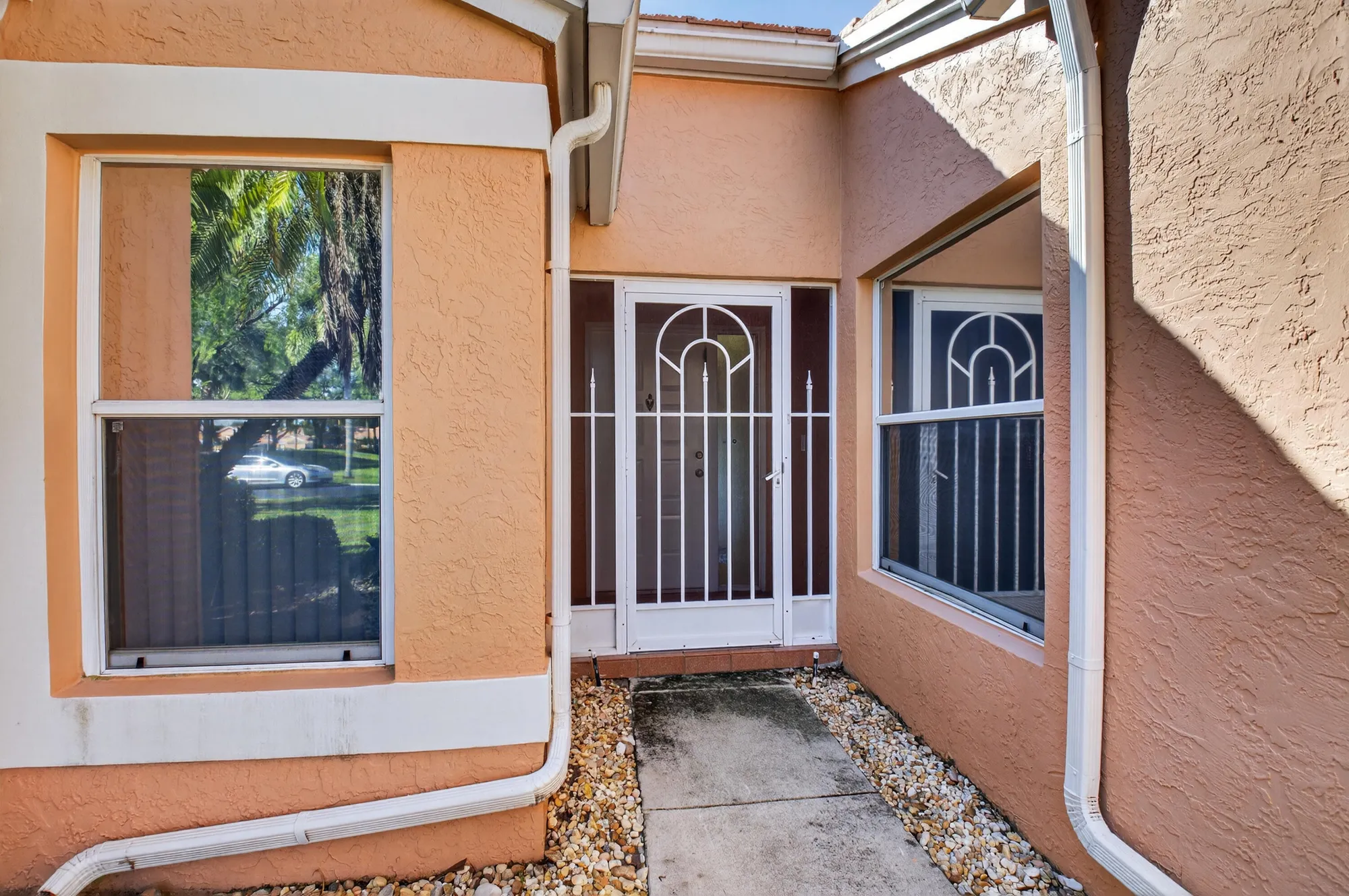 Property Slideshow image 4 of 86 | 5634 royal lake cir, Boynton Beach, FL, 33437