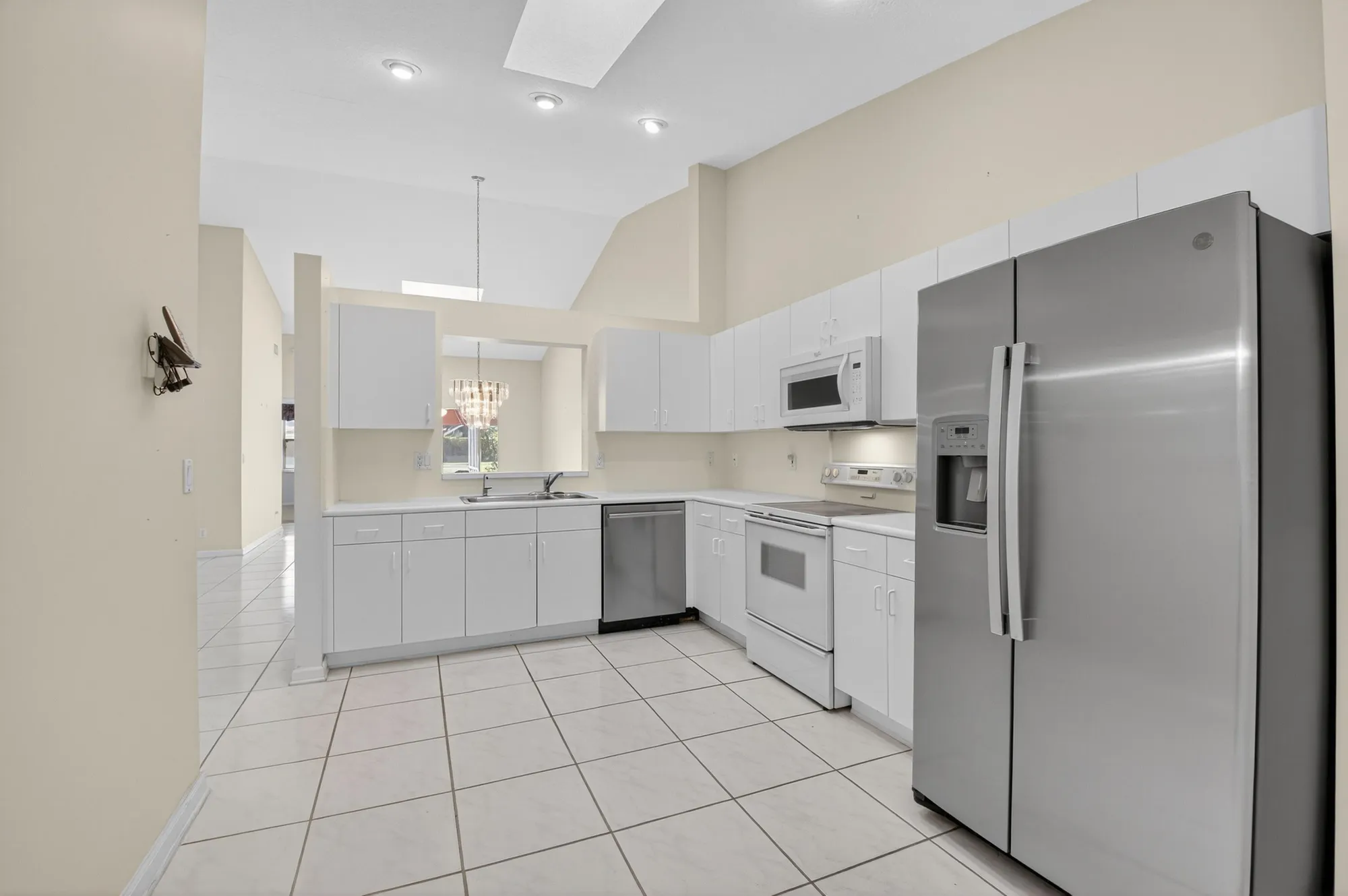 Property Slideshow image 15 of 86 | 5634 royal lake cir, Boynton Beach, FL, 33437