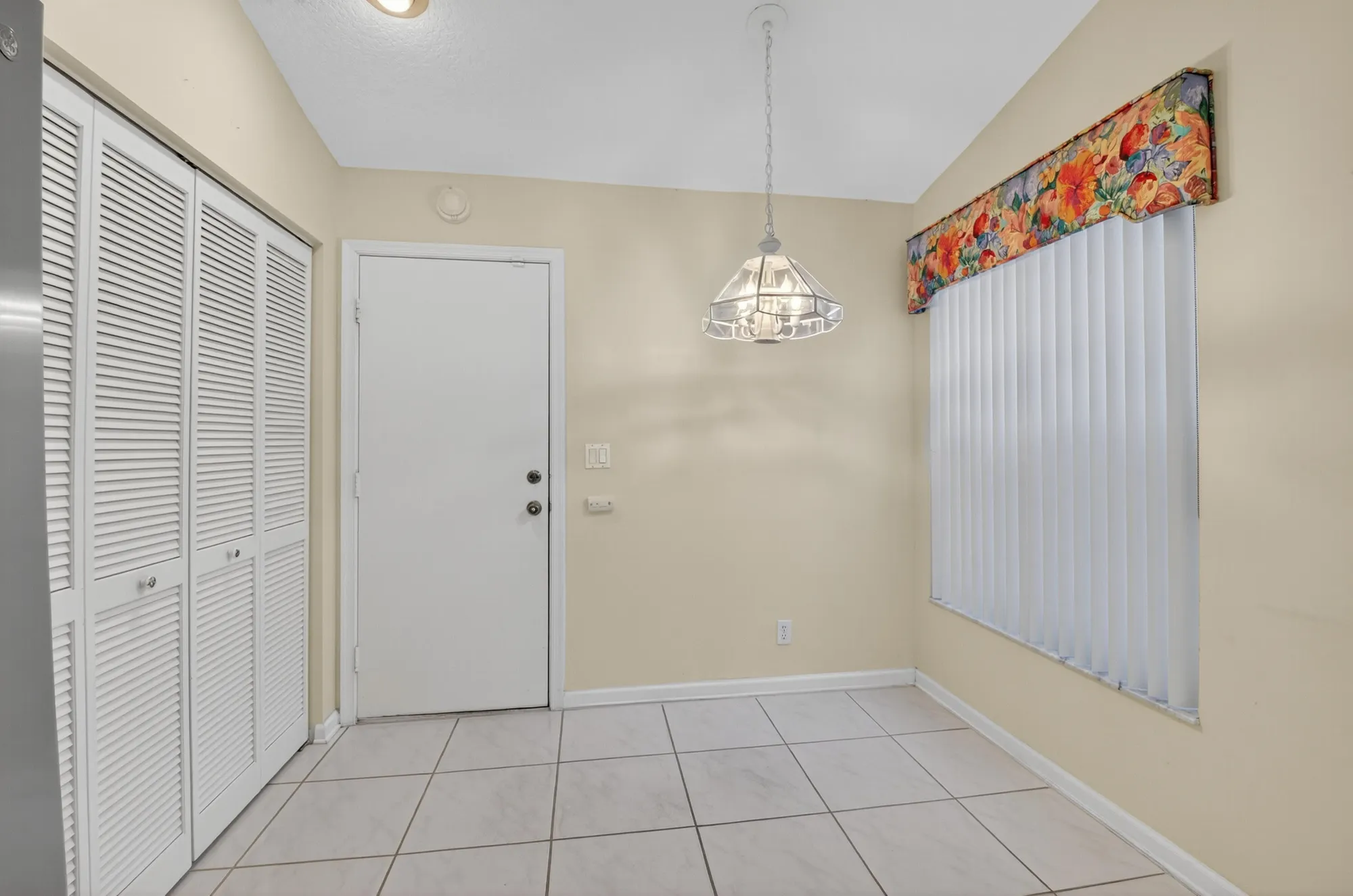 Property Slideshow image 20 of 86 | 5634 royal lake cir, Boynton Beach, FL, 33437