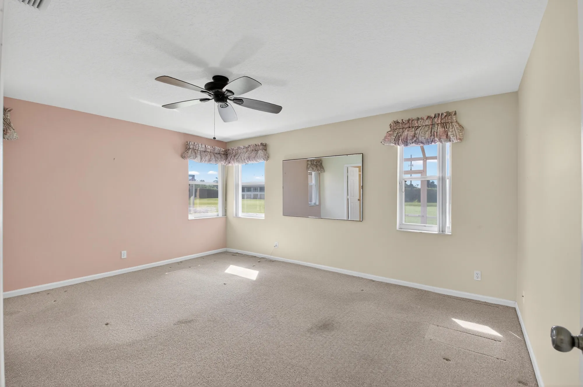 Property Slideshow image 21 of 86 | 5634 royal lake cir, Boynton Beach, FL, 33437