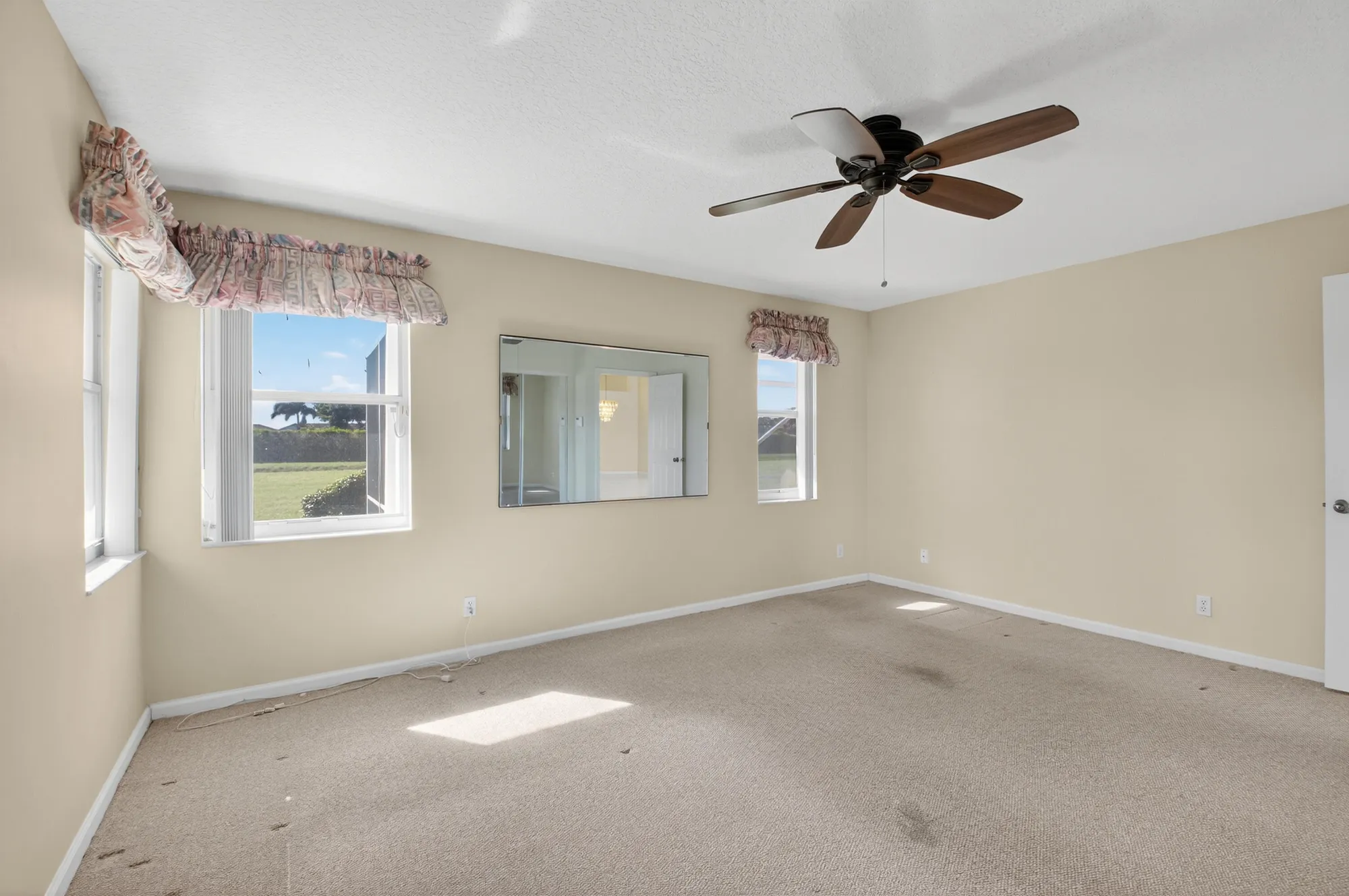 Property Slideshow image 22 of 86 | 5634 royal lake cir, Boynton Beach, FL, 33437