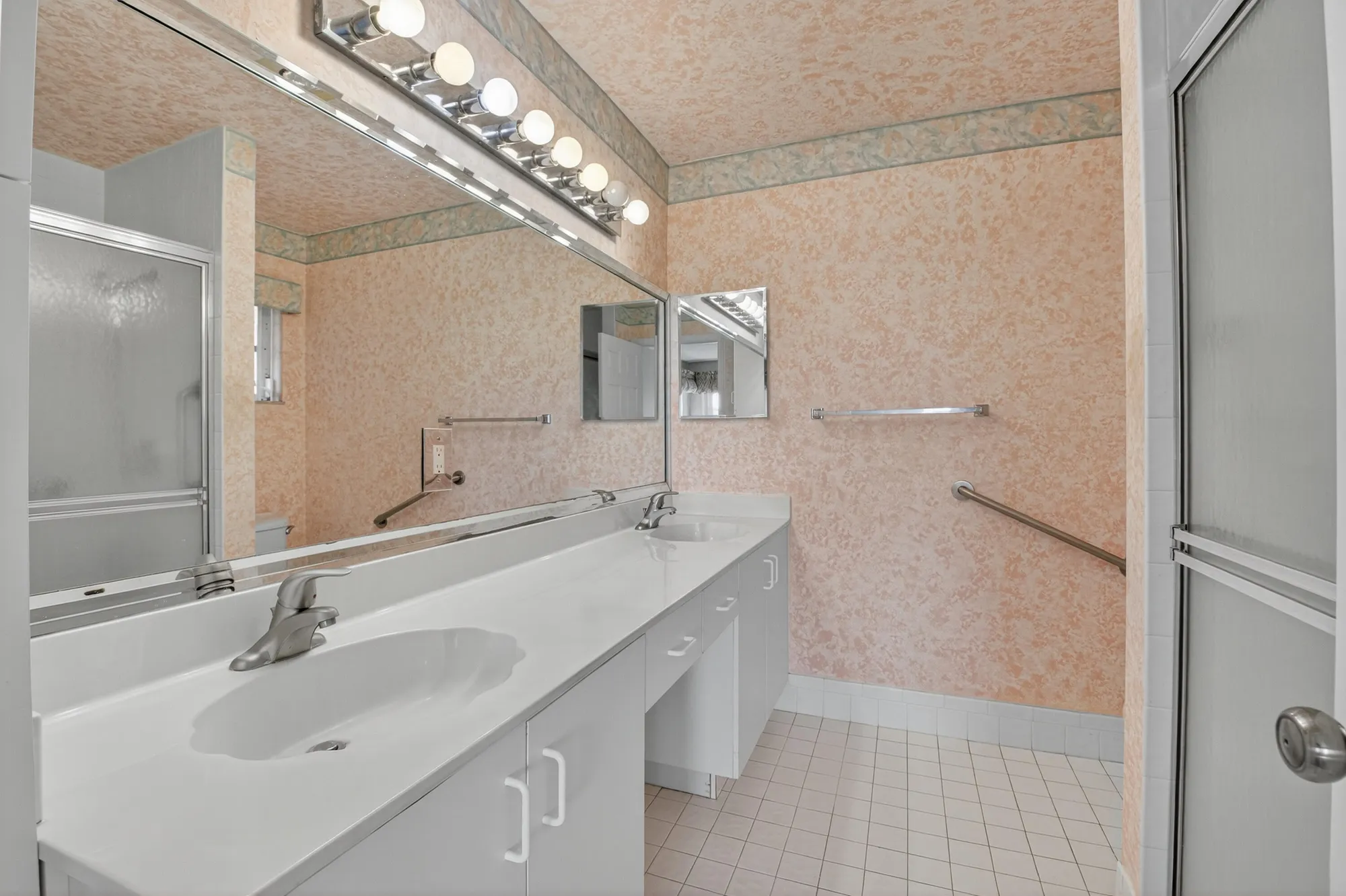 Property Slideshow image 26 of 86 | 5634 royal lake cir, Boynton Beach, FL, 33437