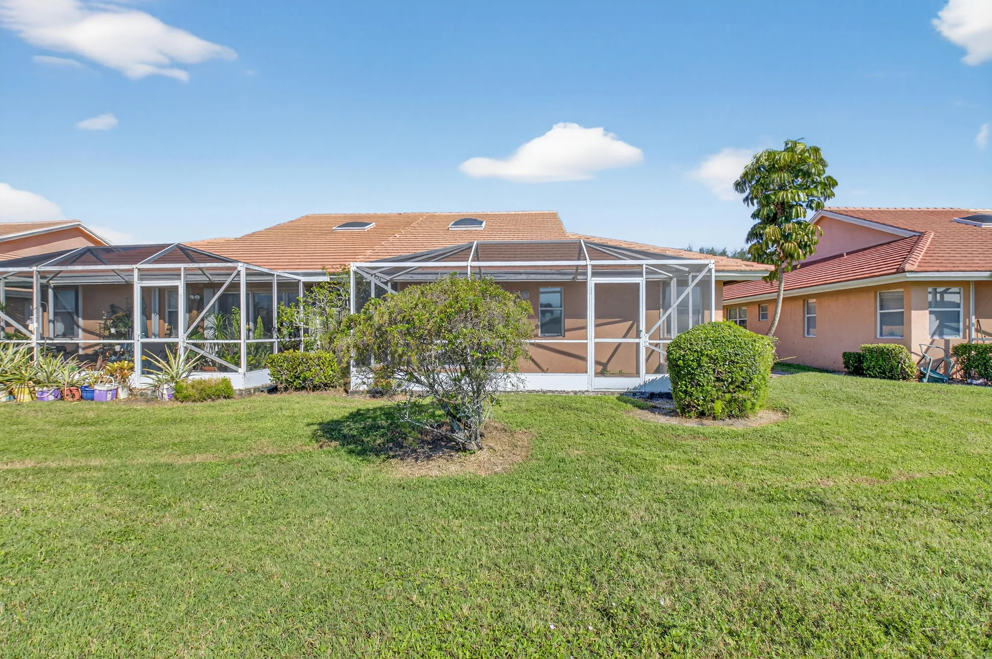 Property Slideshow image 34 of 86 | 5634 royal lake cir, Boynton Beach, FL, 33437