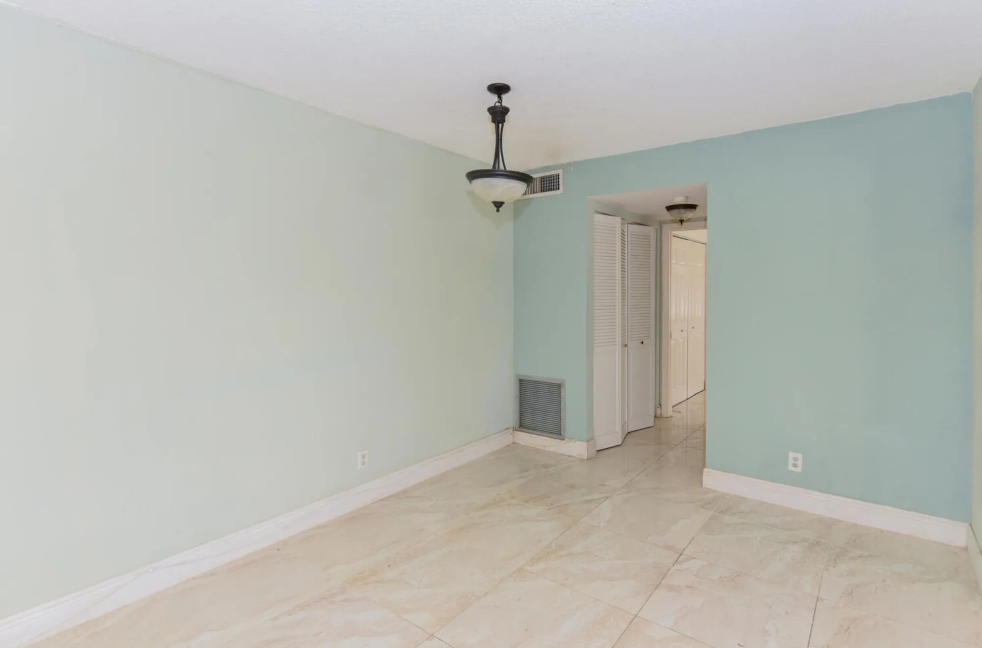 Property Slideshow image 4 of 38 | 262 bedford k, West Palm Beach, FL, 33417