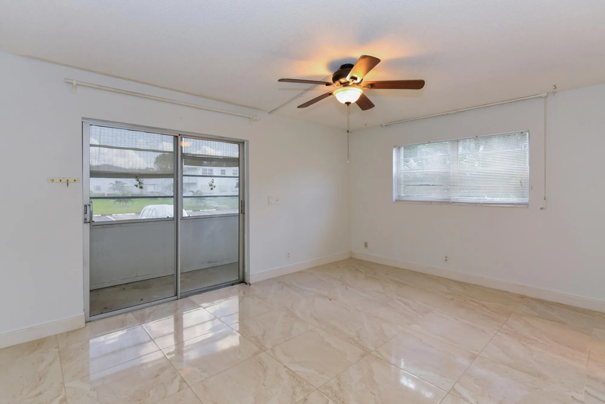 Property Slideshow image 9 of 38 | 262 bedford k, West Palm Beach, FL, 33417