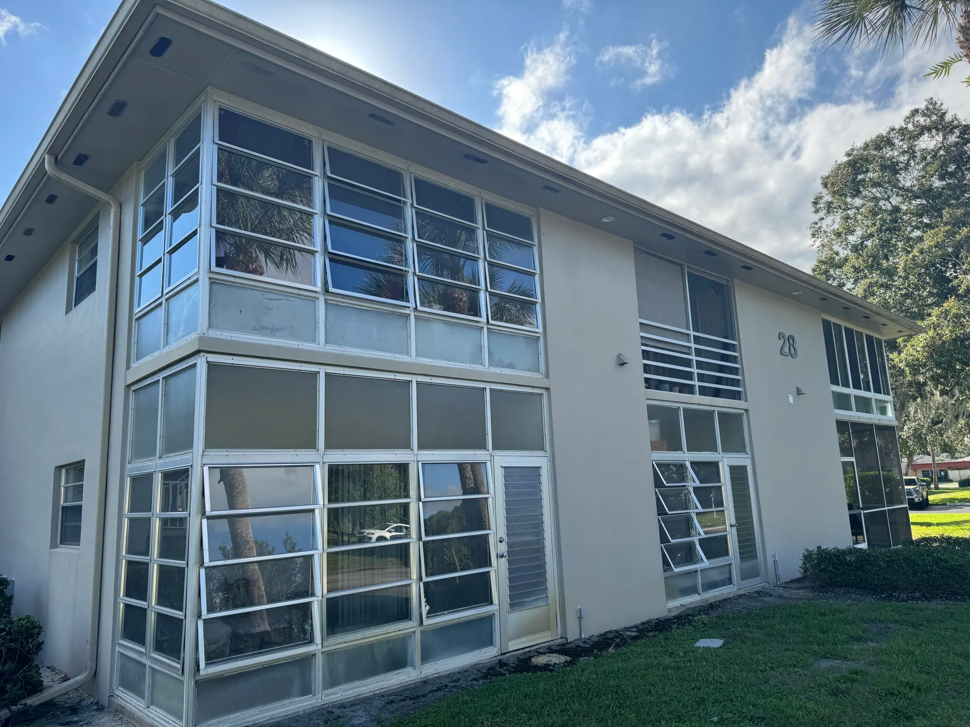 Property Slideshow image 5 of 5 | 28 lake vista trl apt 105, Port Saint Lucie, FL, 34952