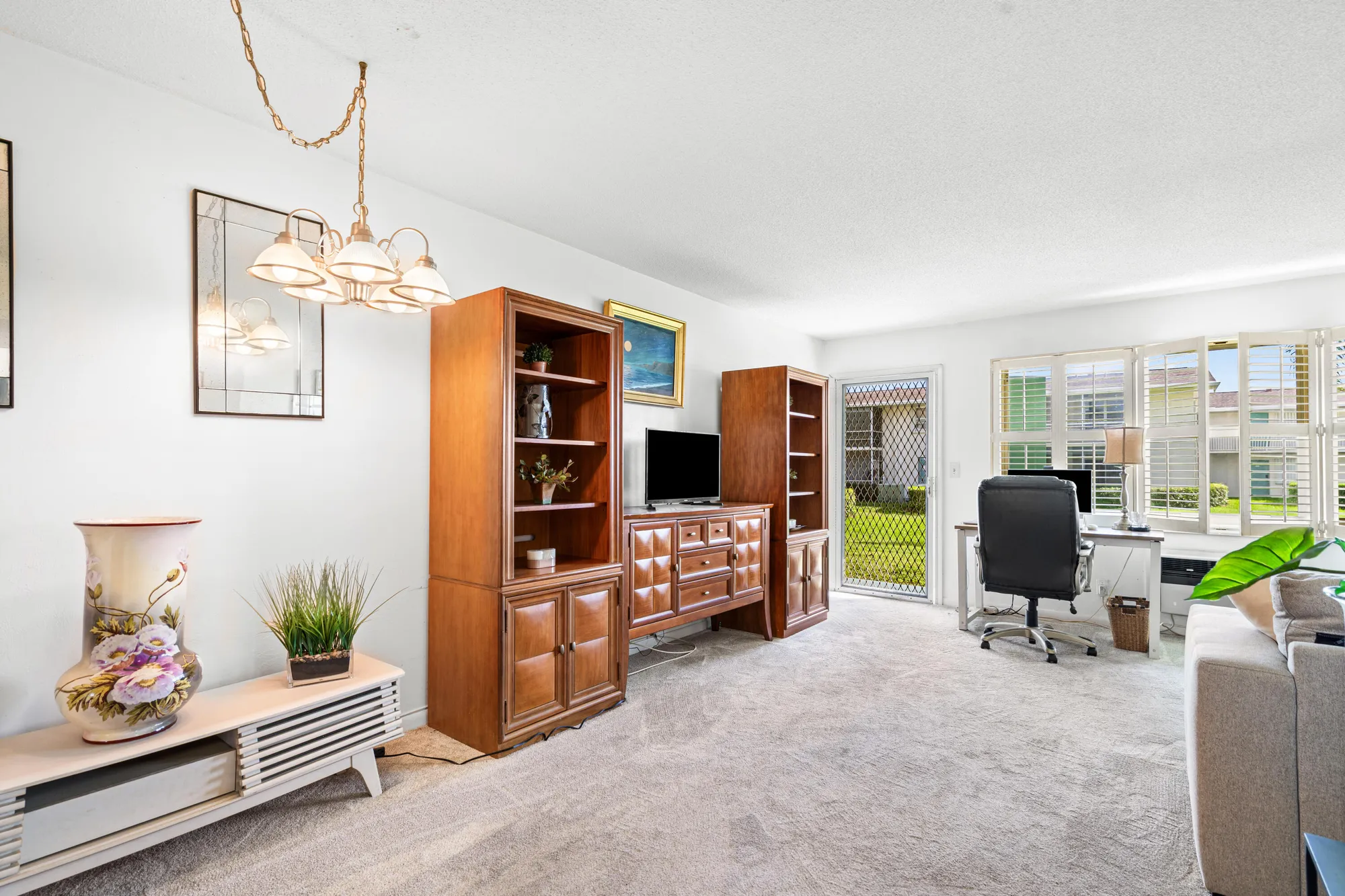 Property Slideshow image 5 of 24 | 320 horizons 103, Boynton Beach, FL, 33435