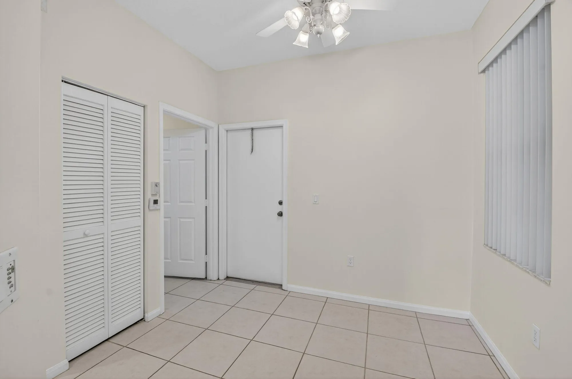 Property Slideshow image 9 of 42 | 7660 springwater pl 102, Boynton Beach, FL, 33437