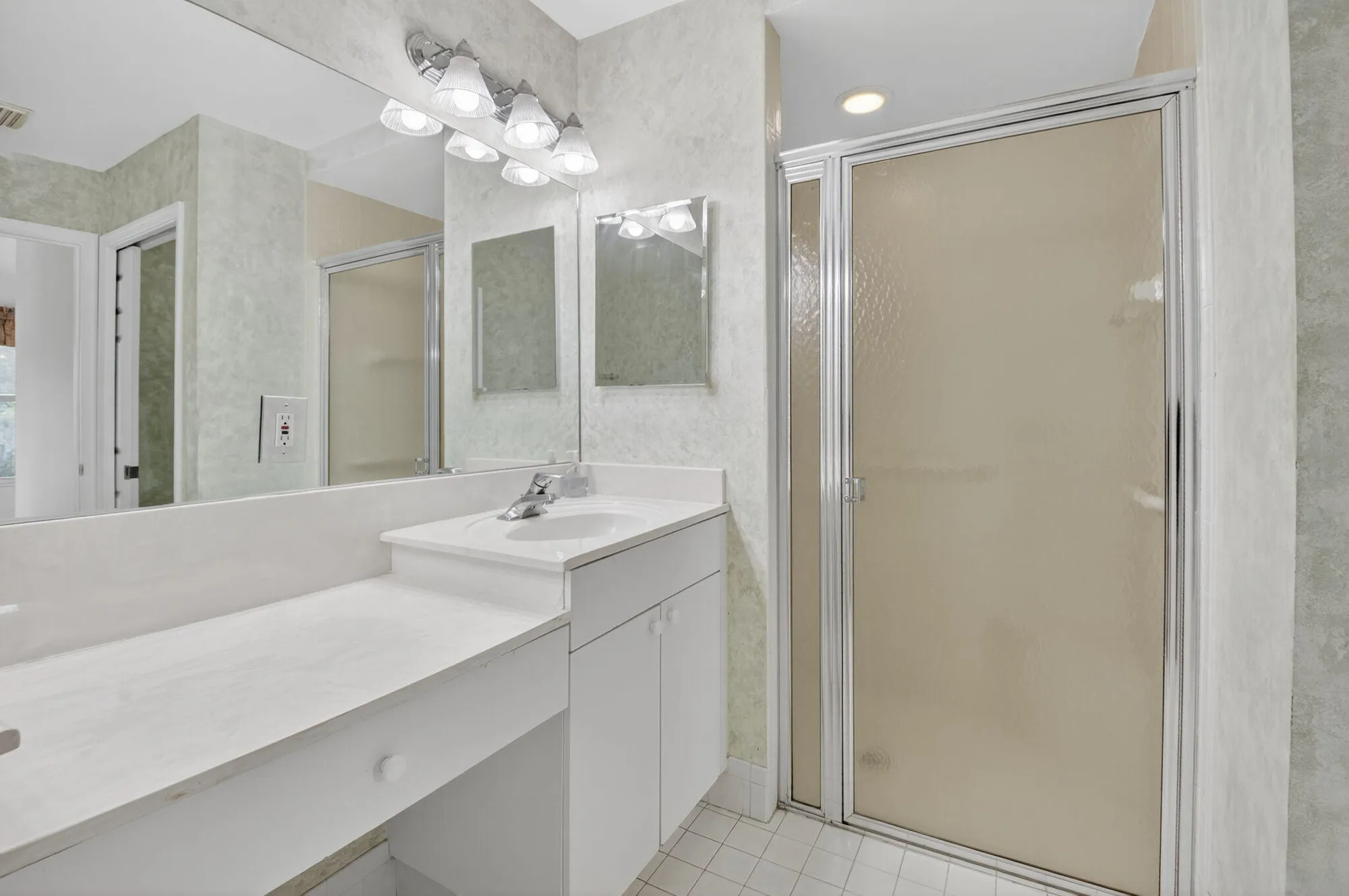Property Slideshow image 15 of 42 | 7660 springwater pl 102, Boynton Beach, FL, 33437