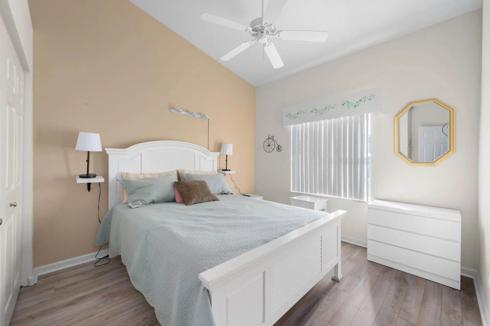 Property Slideshow image 16 of 63 | 324 nw treeline trce, Port Saint Lucie, FL, 34986