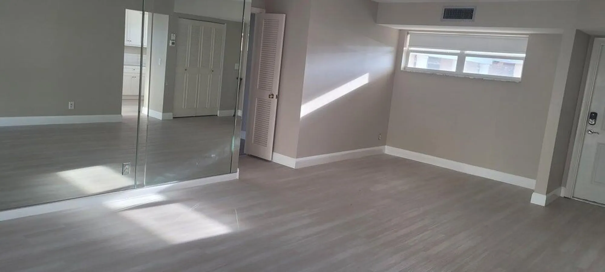 Property Slideshow image 6 of 37 | 19 colonial club dr 200, Boynton Beach, FL, 33435