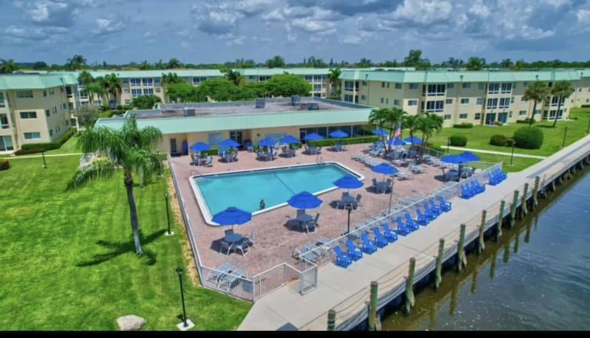 Property Slideshow image 33 of 37 | 19 colonial club dr 200, Boynton Beach, FL, 33435