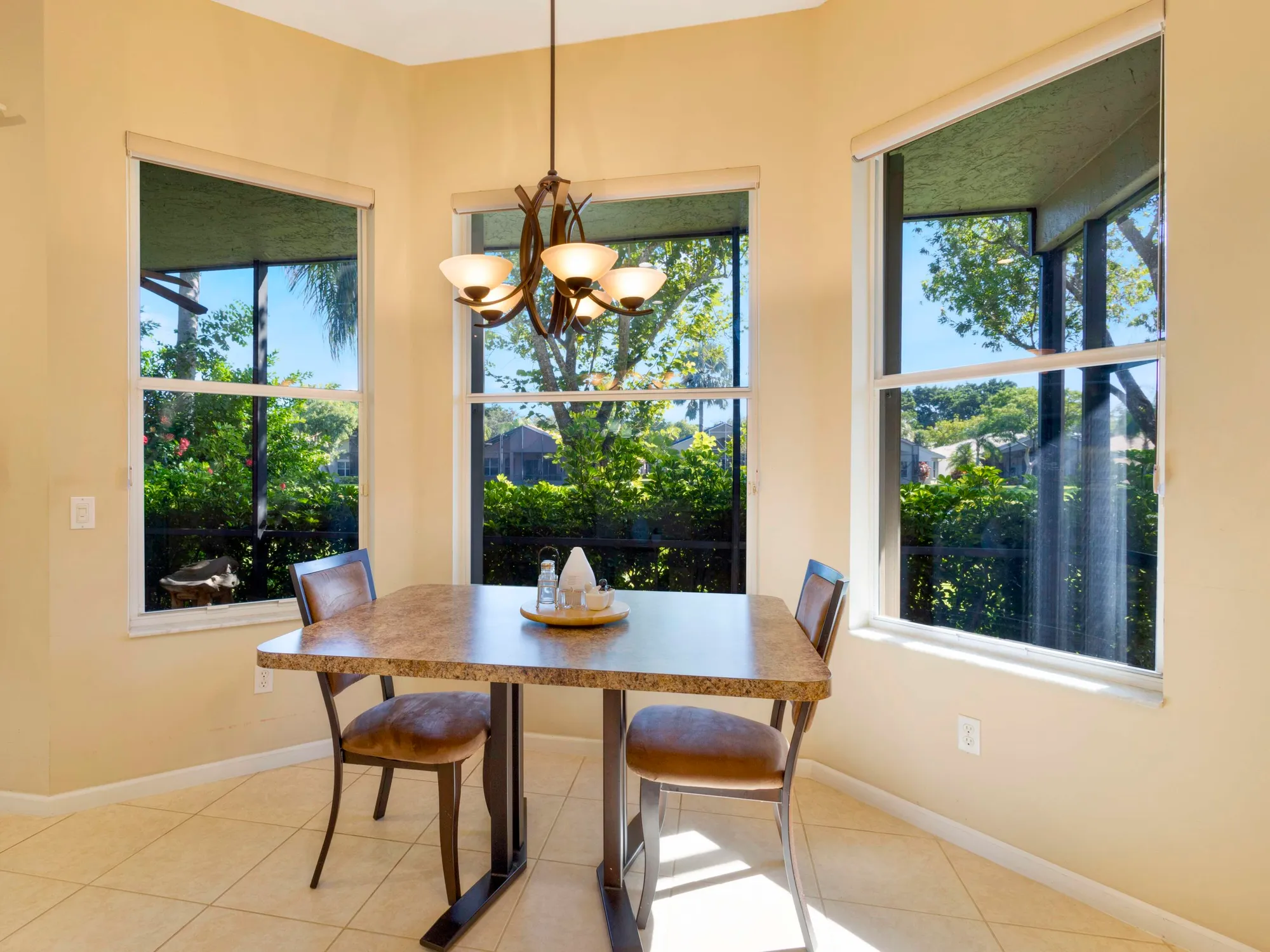 Property Slideshow image 14 of 35 | 7750 ocean sunset dr, Lake Worth, FL, 33467