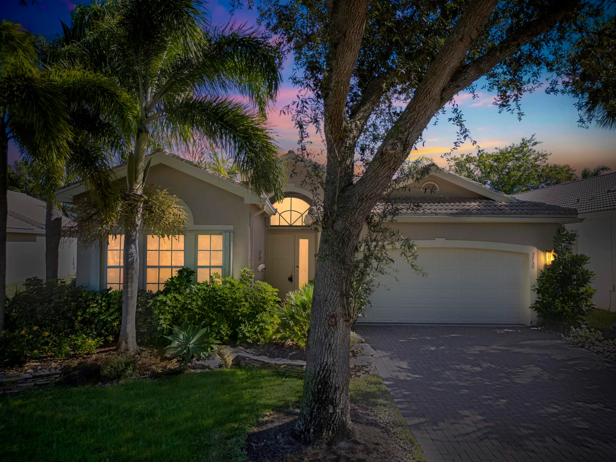 Property Slideshow image 4 of 35 | 7750 ocean sunset dr, Lake Worth, FL, 33467