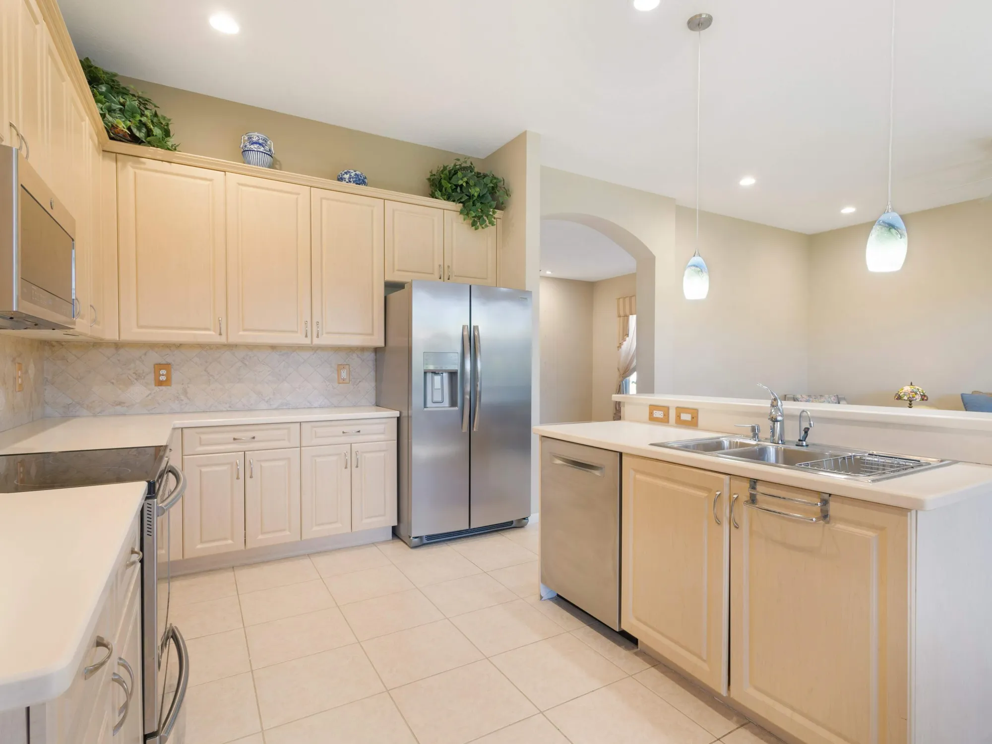 Property Slideshow image 11 of 35 | 7750 ocean sunset dr, Lake Worth, FL, 33467