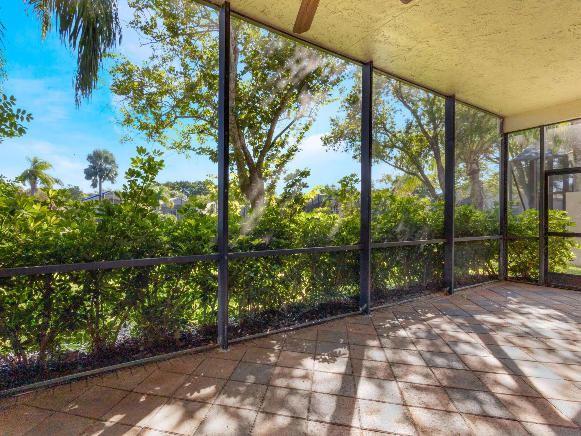 Property Slideshow image 25 of 35 | 7750 ocean sunset dr, Lake Worth, FL, 33467