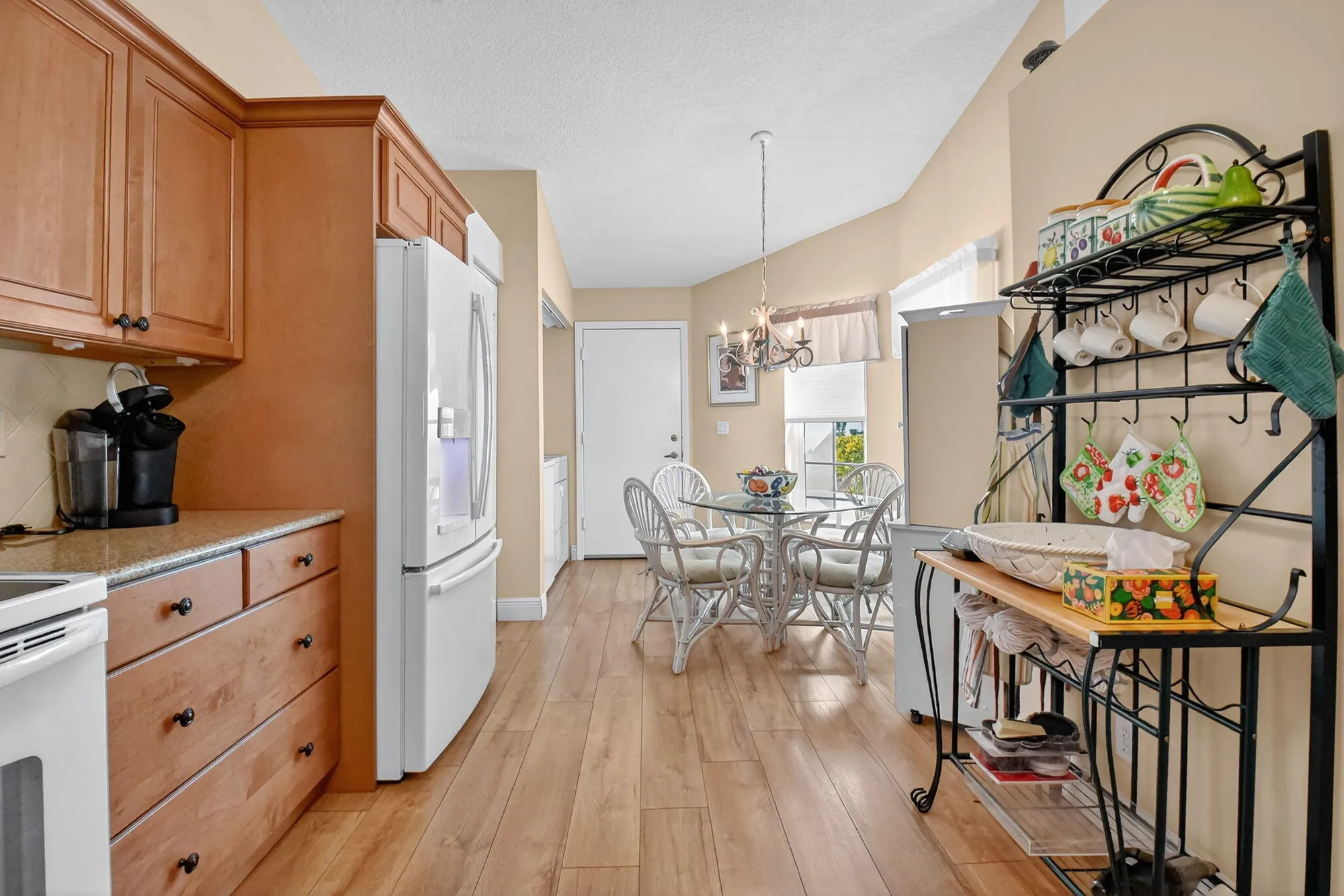 Property Slideshow image 16 of 46 | 15431 watershore ln, Delray Beach, FL, 33484
