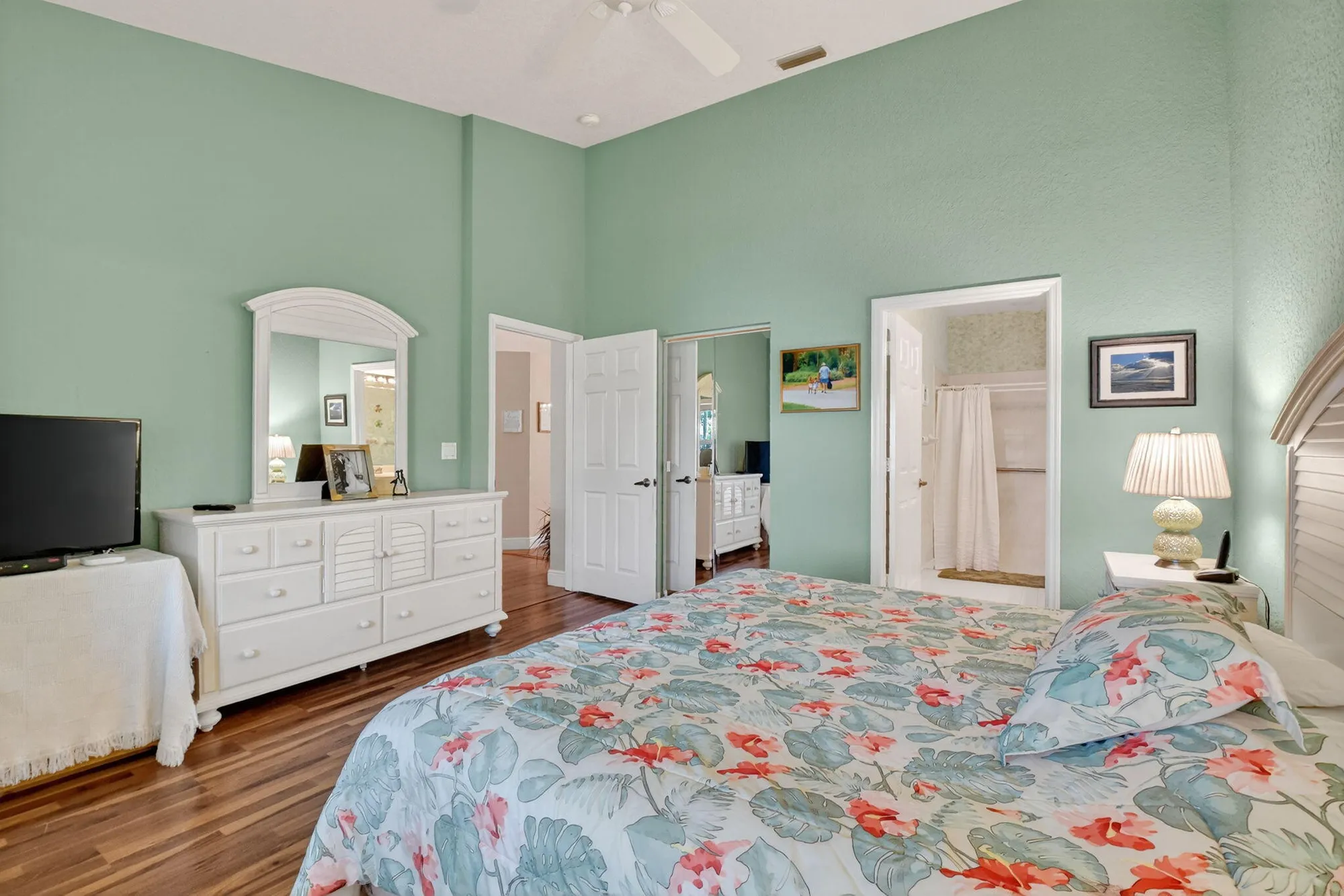 Property Slideshow image 27 of 46 | 15431 watershore ln, Delray Beach, FL, 33484