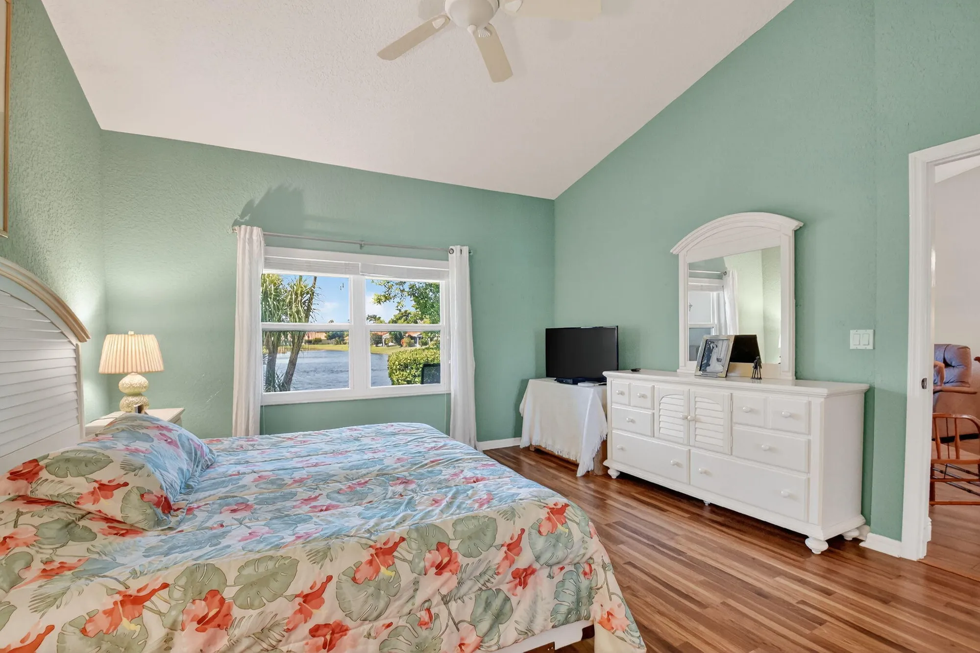 Property Slideshow image 26 of 46 | 15431 watershore ln, Delray Beach, FL, 33484