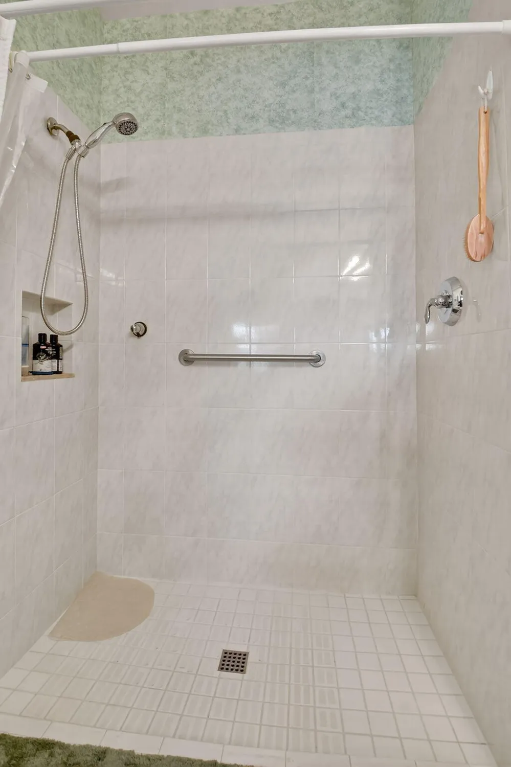 Property Slideshow image 29 of 46 | 15431 watershore ln, Delray Beach, FL, 33484