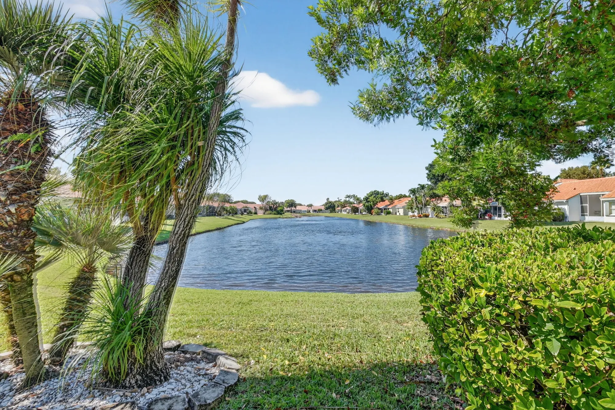 Property Slideshow image 33 of 46 | 15431 watershore ln, Delray Beach, FL, 33484