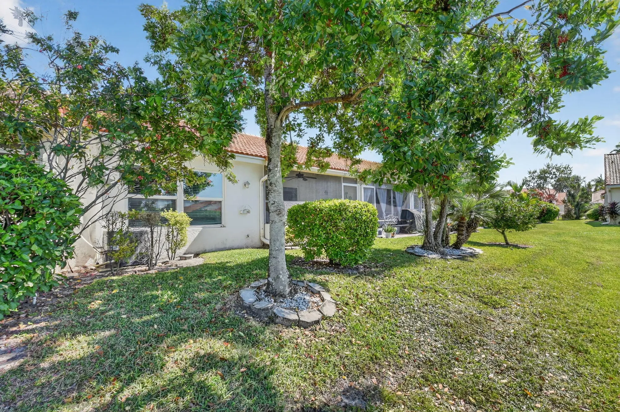 Property Slideshow image 35 of 46 | 15431 watershore ln, Delray Beach, FL, 33484