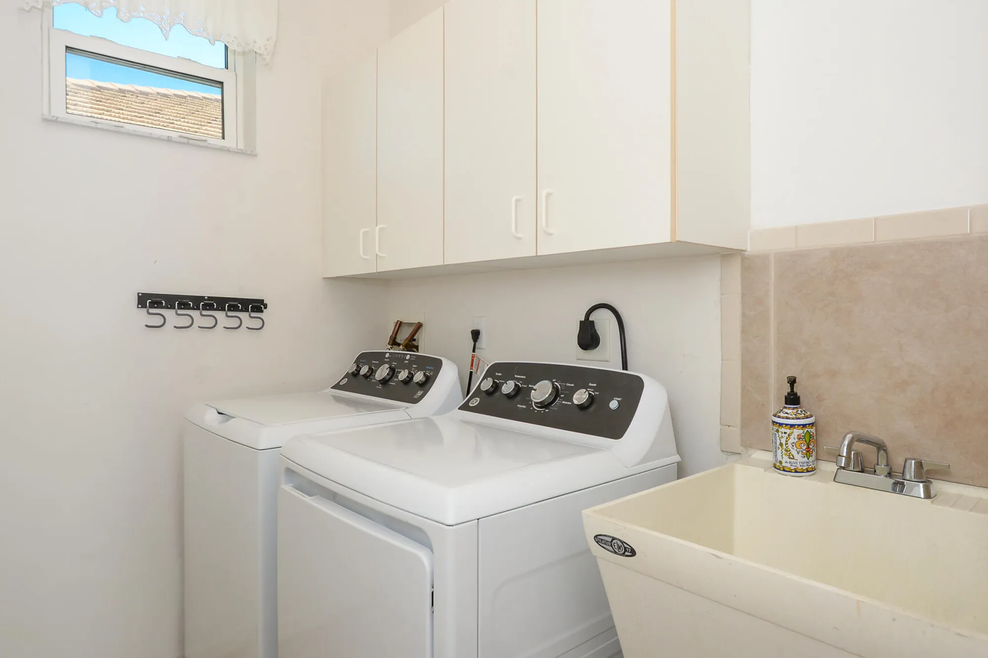 Property Slideshow image 35 of 57 | 841 sw rocky bayou ter, Port Saint Lucie, FL, 34986