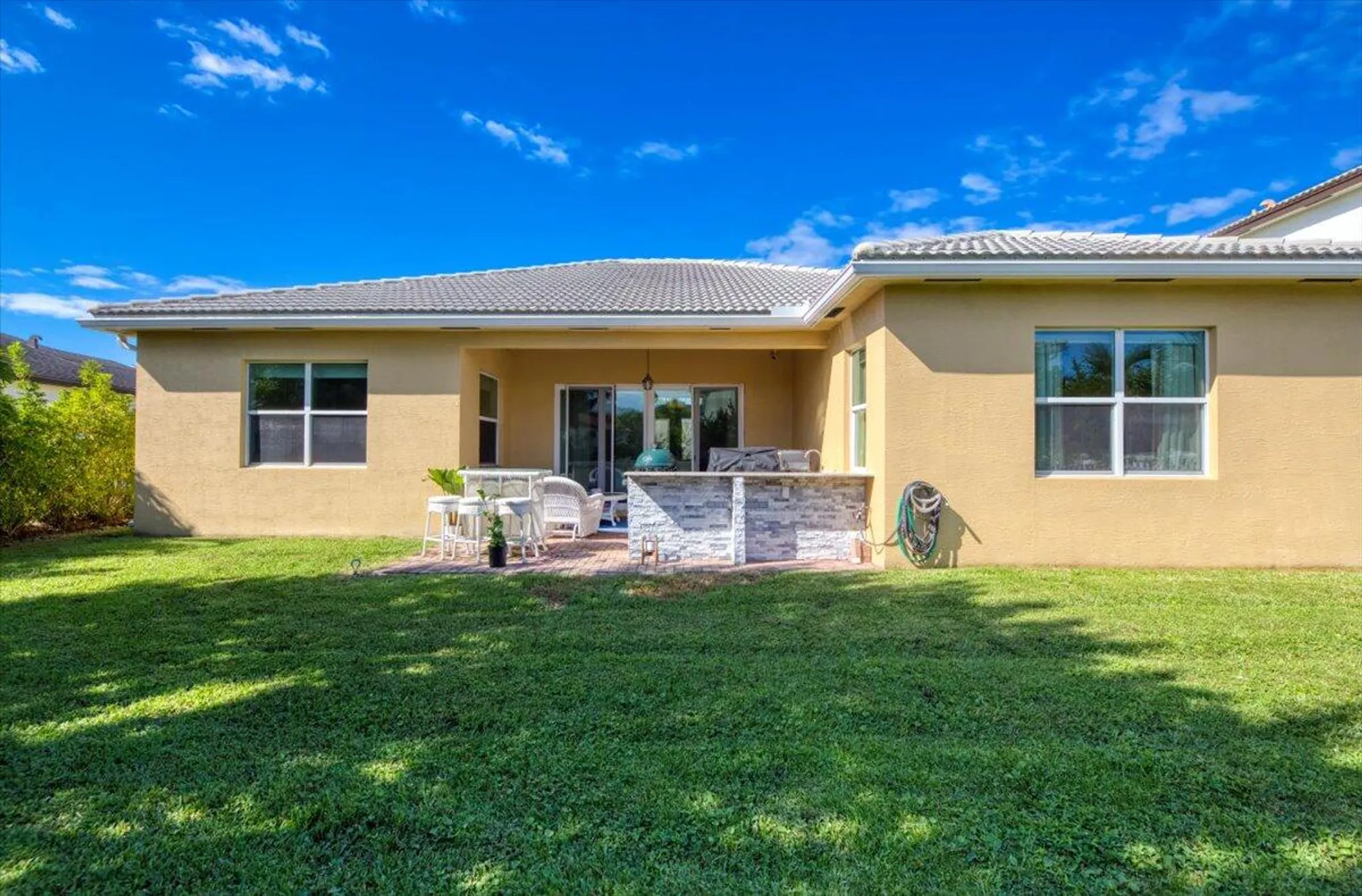 Property Slideshow image 50 of 101 | 11400 sw hillcrest cir, Port Saint Lucie, FL, 34987