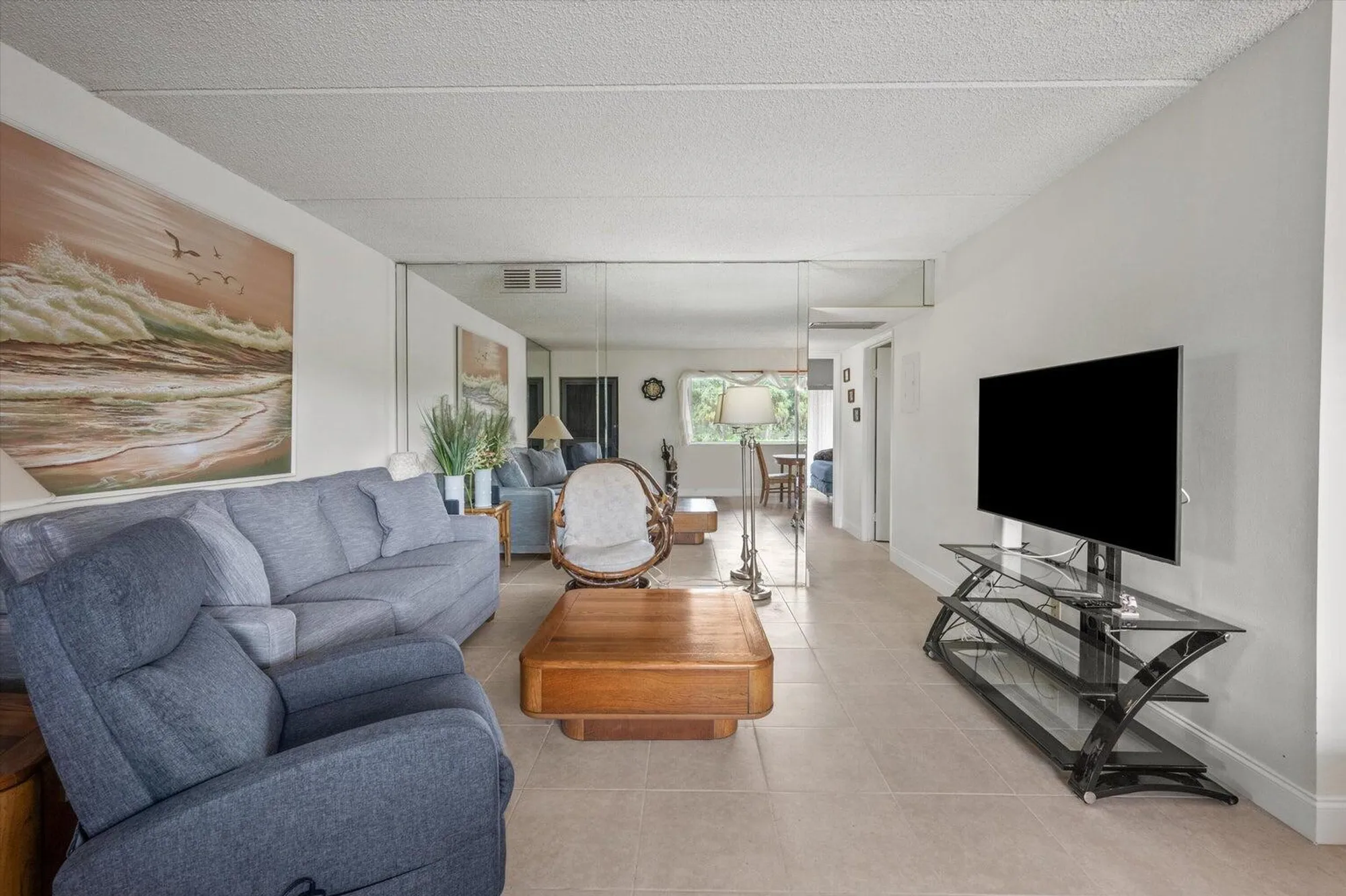 Property Slideshow image 3 of 13 | 3300 springdale blvd 202, Palm Springs, FL, 33461