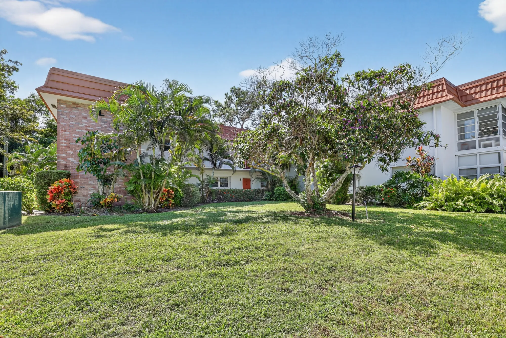 Property Slideshow image 1 of 24 | 2600 se ocean blvd l15, Stuart, FL, 34996
