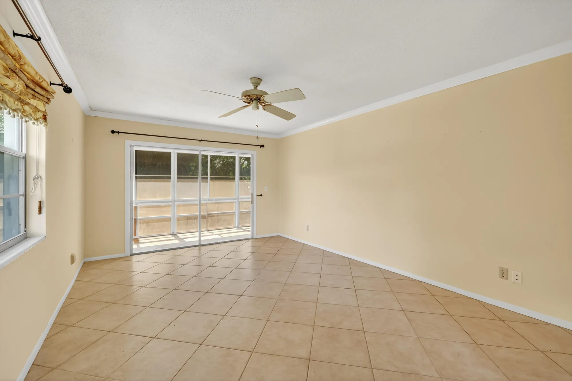 Property Slideshow image 6 of 24 | 2600 se ocean blvd l15, Stuart, FL, 34996