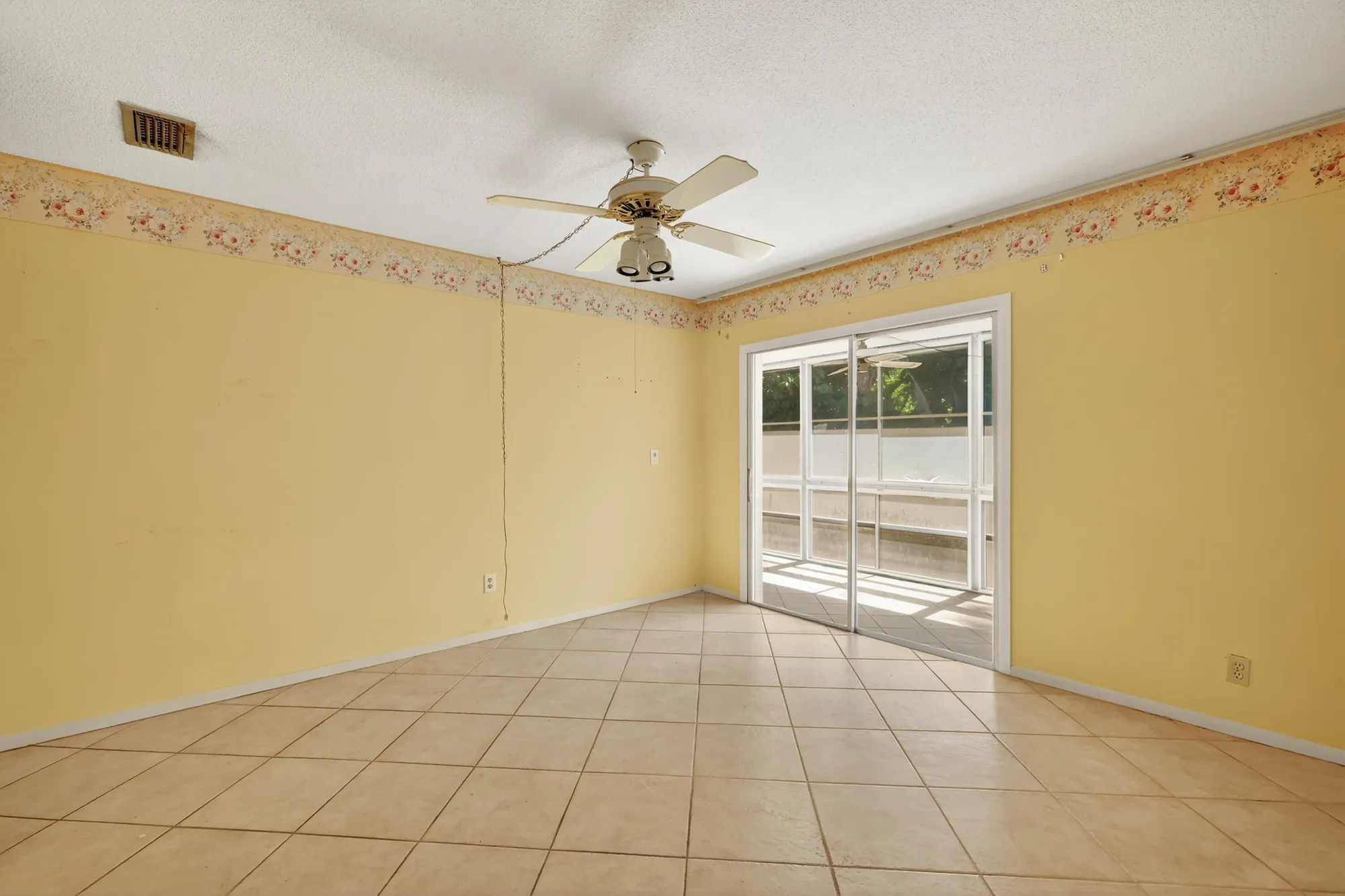 Property Slideshow image 11 of 24 | 2600 se ocean blvd l15, Stuart, FL, 34996