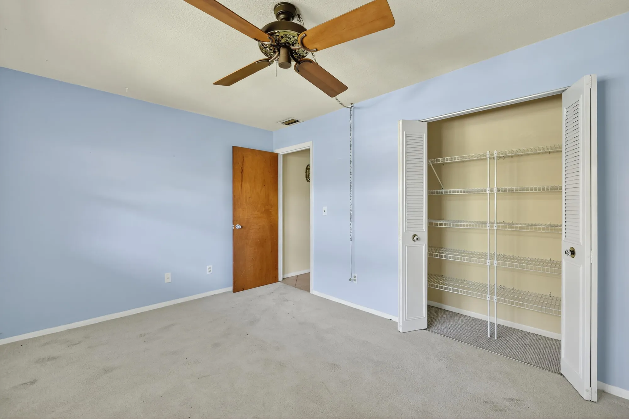 Property Slideshow image 17 of 24 | 2600 se ocean blvd l15, Stuart, FL, 34996