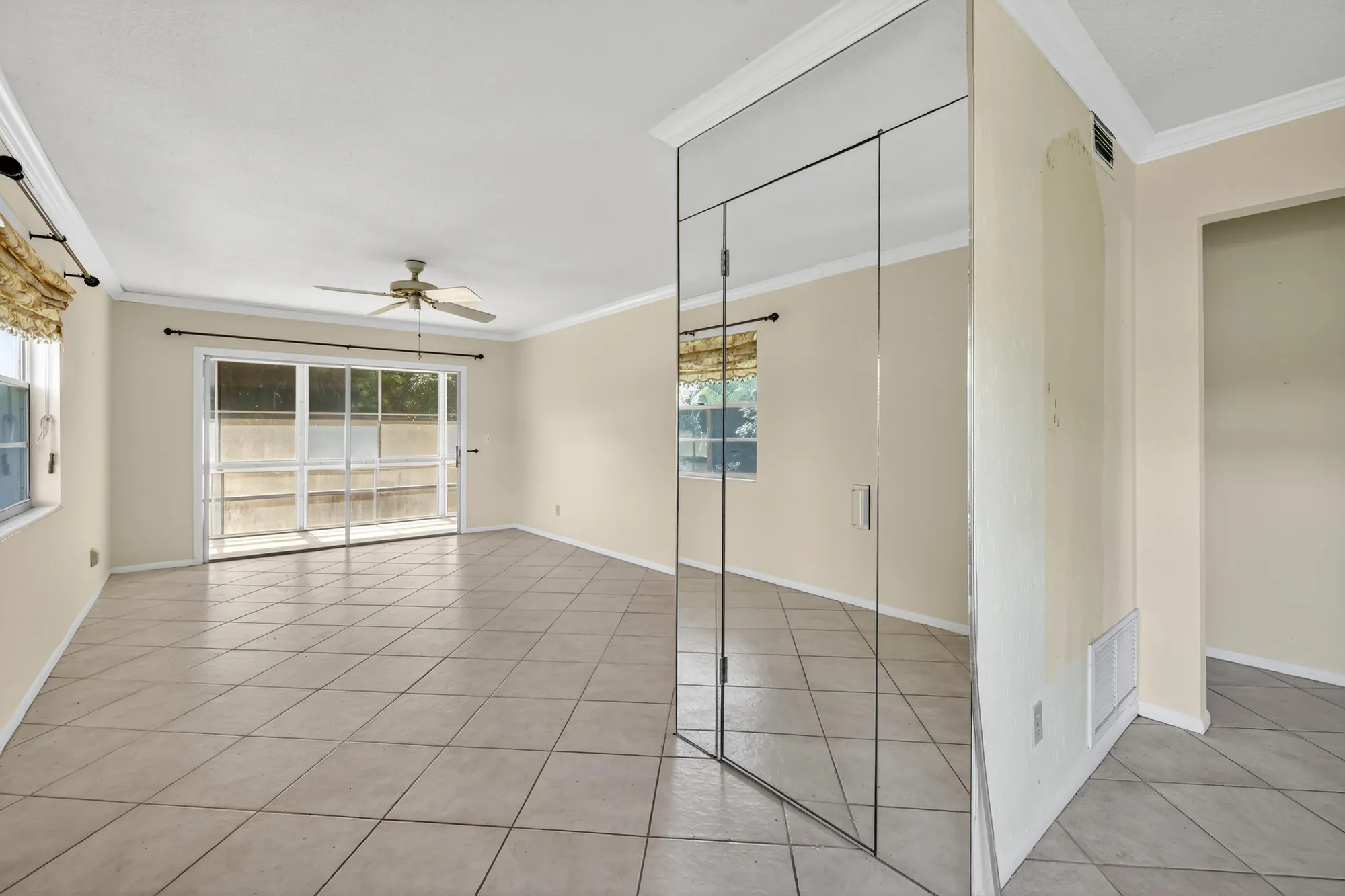 Property Slideshow image 20 of 24 | 2600 se ocean blvd l15, Stuart, FL, 34996