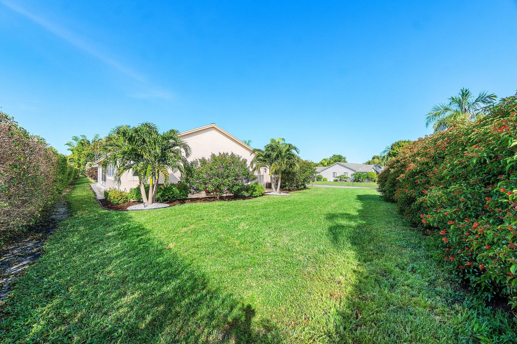 Property Slideshow image 30 of 49 | 2350 riviera dr, Delray Beach, FL, 33445