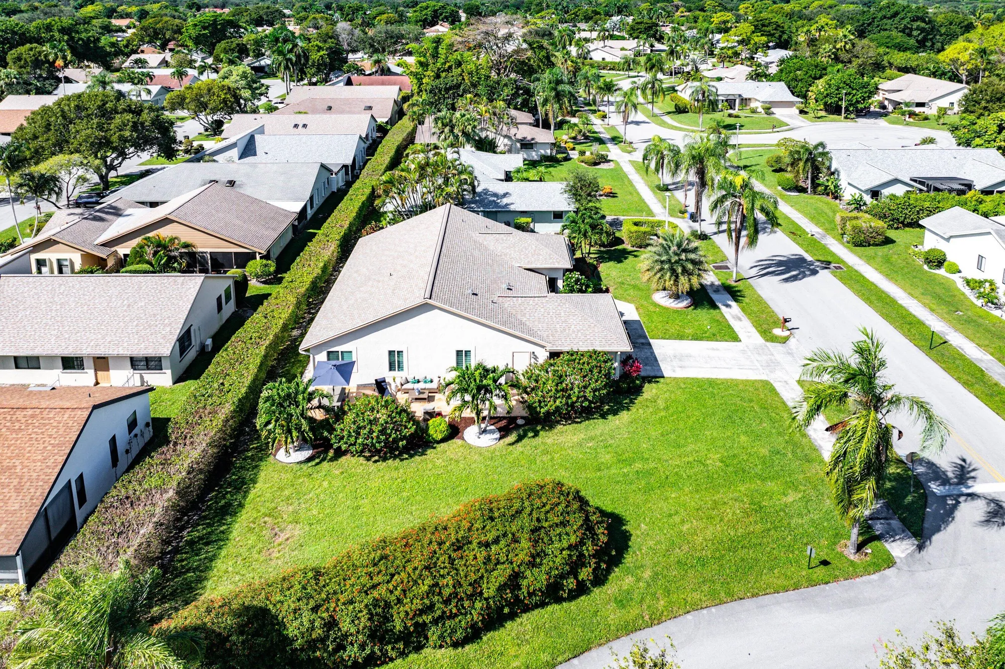 Property Slideshow image 34 of 49 | 2350 riviera dr, Delray Beach, FL, 33445