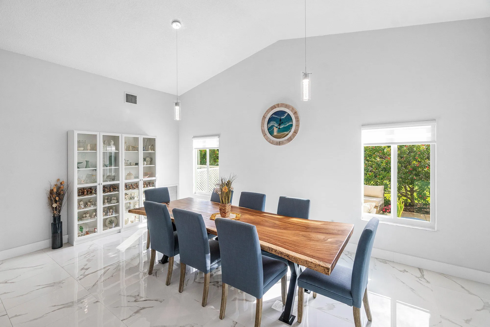 Property Slideshow image 10 of 49 | 2350 riviera dr, Delray Beach, FL, 33445