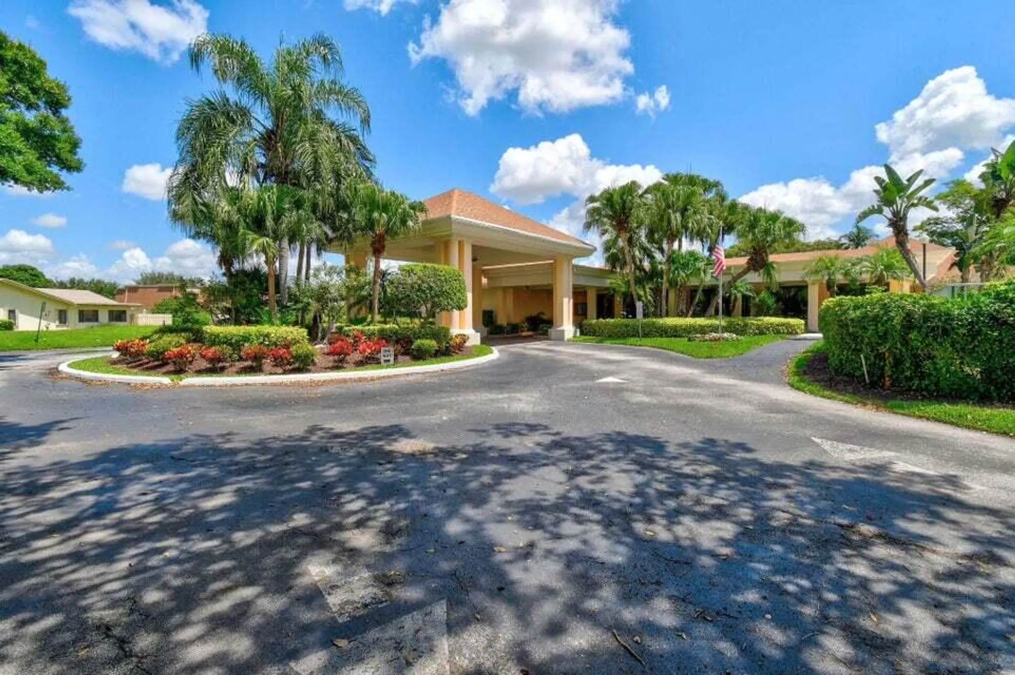 Property Slideshow image 44 of 49 | 2350 riviera dr, Delray Beach, FL, 33445