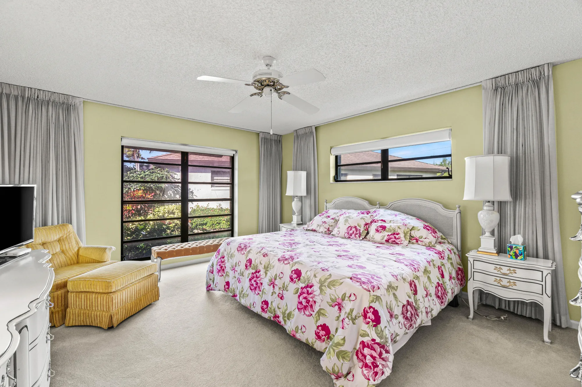 Property Slideshow image 12 of 27 | 4868 hawkwood rd a, Boynton Beach, FL, 33436