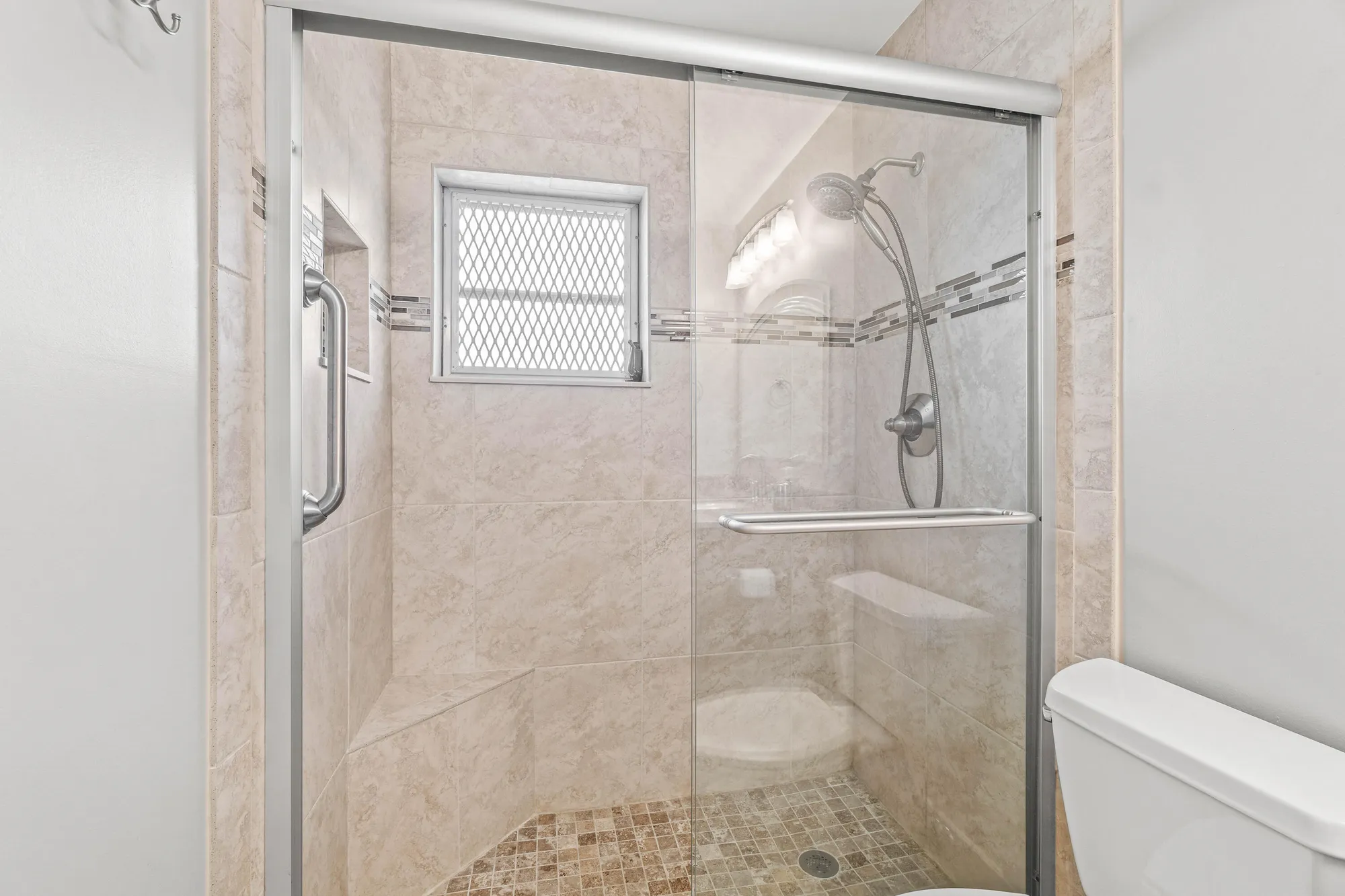Property Slideshow image 15 of 27 | 4868 hawkwood rd a, Boynton Beach, FL, 33436