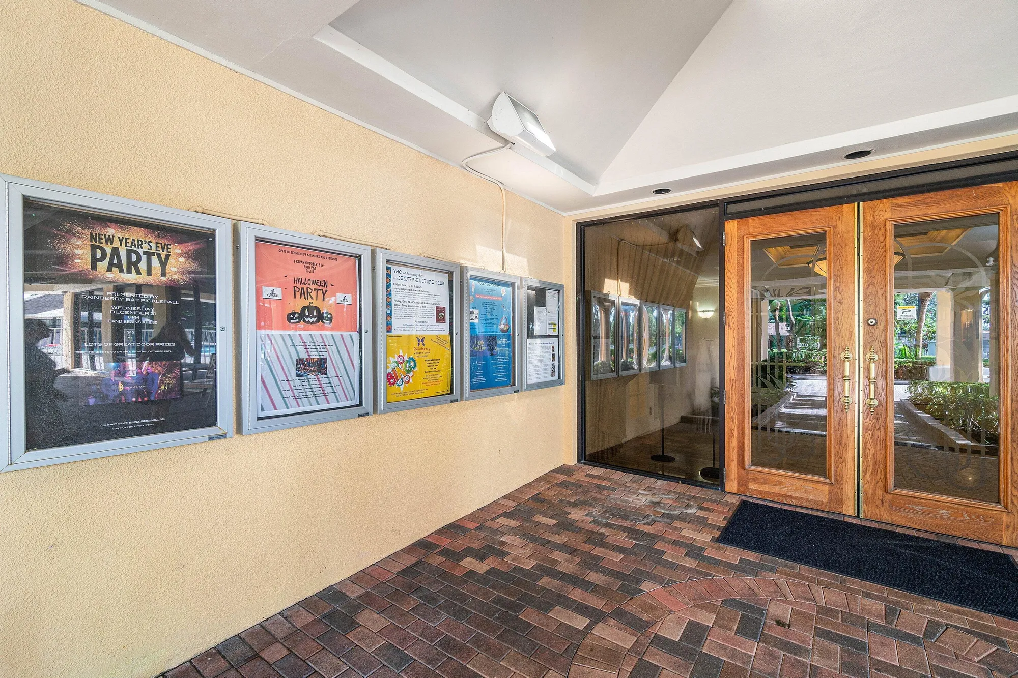 Property Slideshow image 45 of 49 | 2350 riviera dr, Delray Beach, FL, 33445