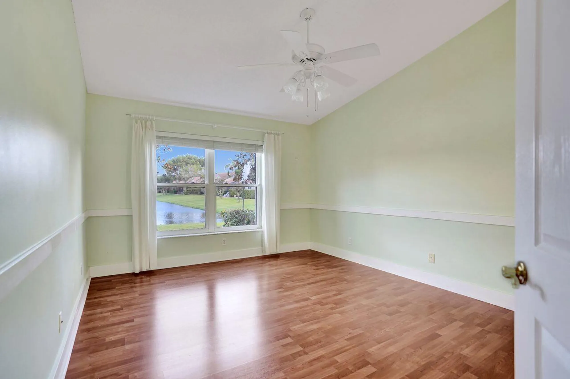 Property Slideshow image 19 of 68 | 2084 stonington ter, West Palm Beach, FL, 33411