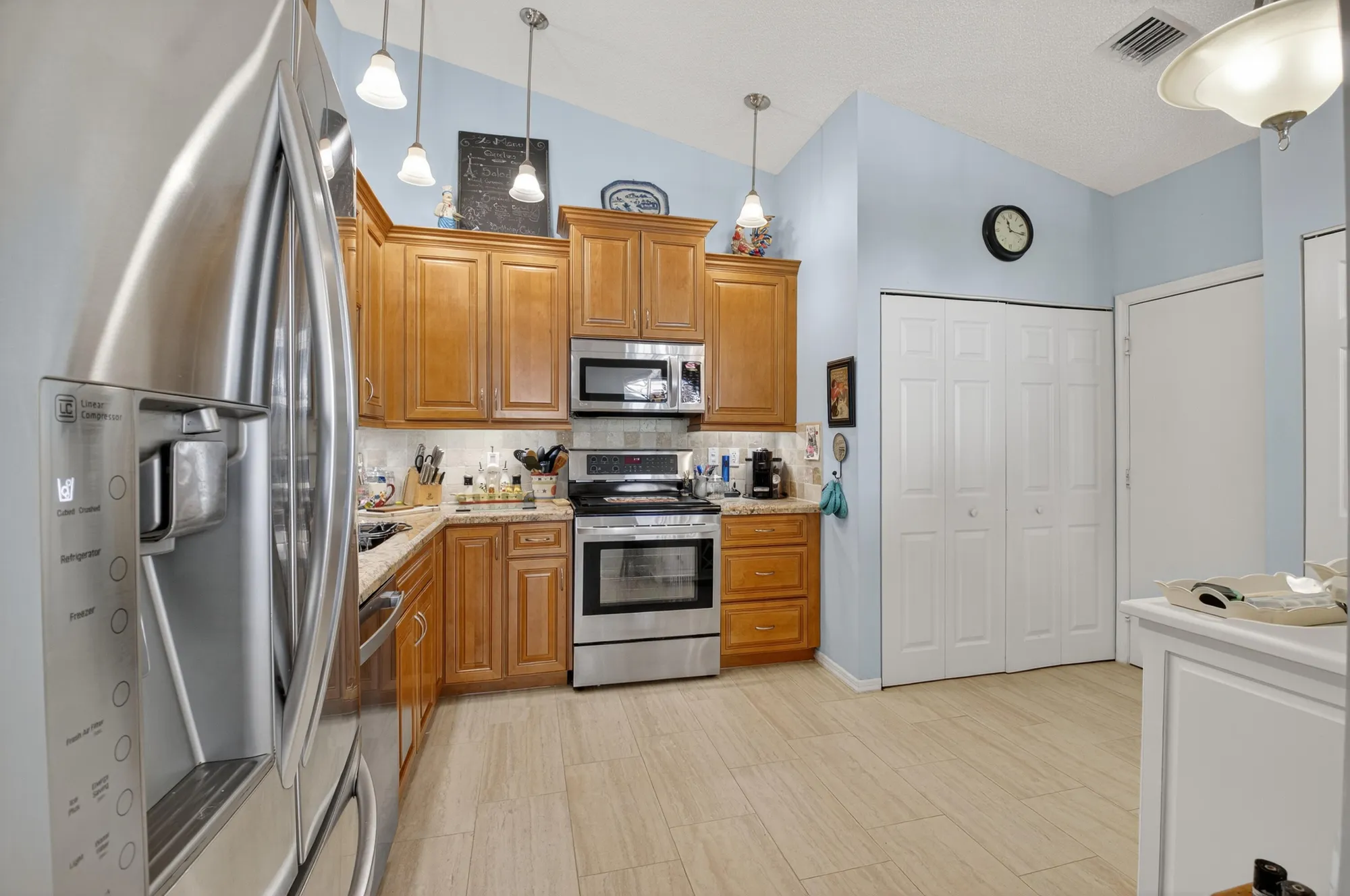 Property Slideshow image 16 of 75 | 15436 rosaire ln, Delray Beach, FL, 33484