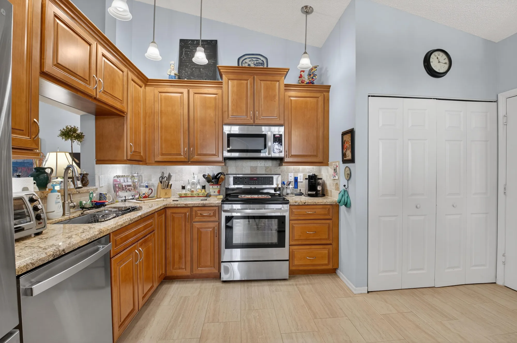 Property Slideshow image 17 of 75 | 15436 rosaire ln, Delray Beach, FL, 33484