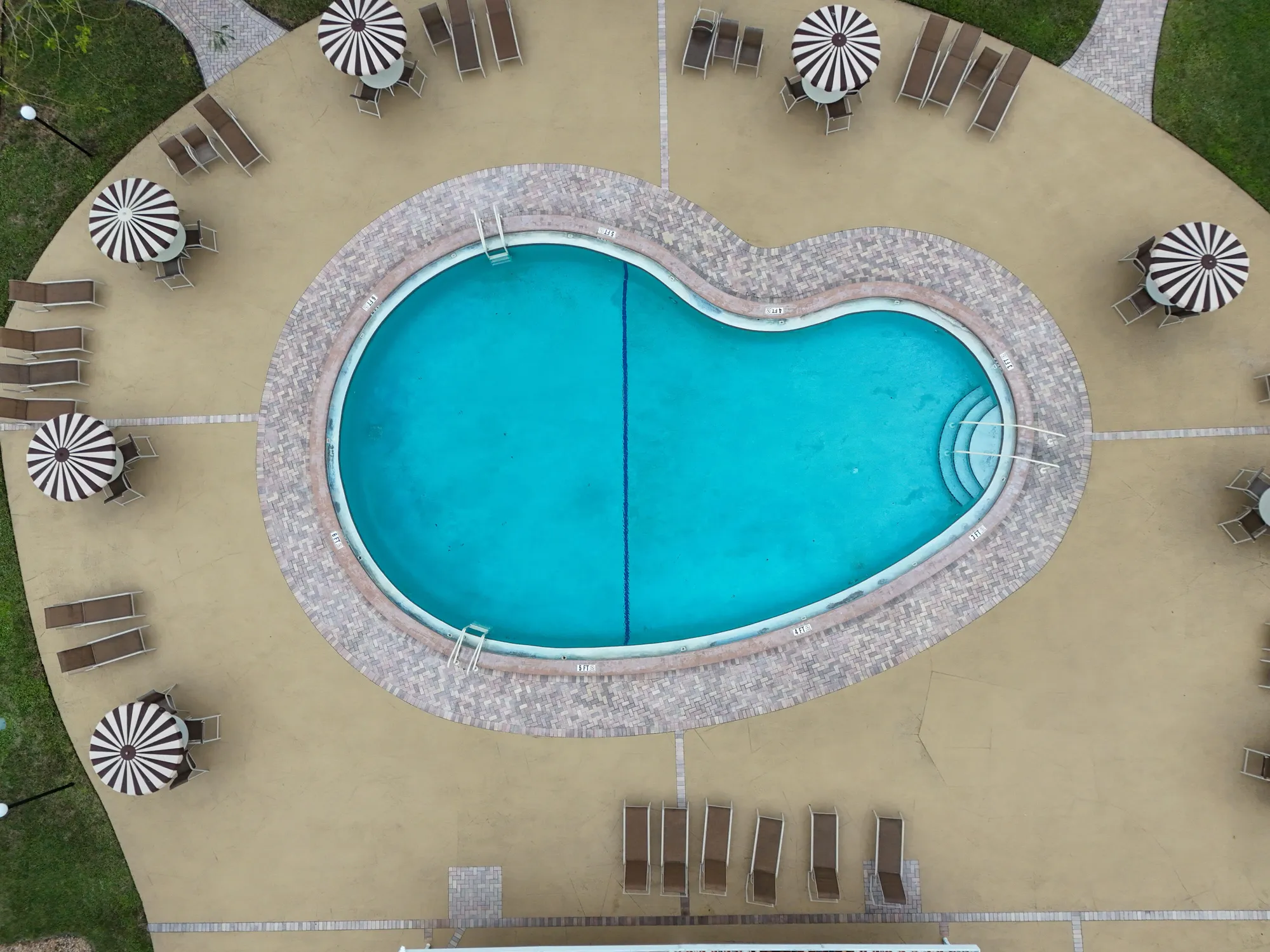 Property Slideshow image 13 of 21 | 131 somerset g, West Palm Beach, FL, 33417